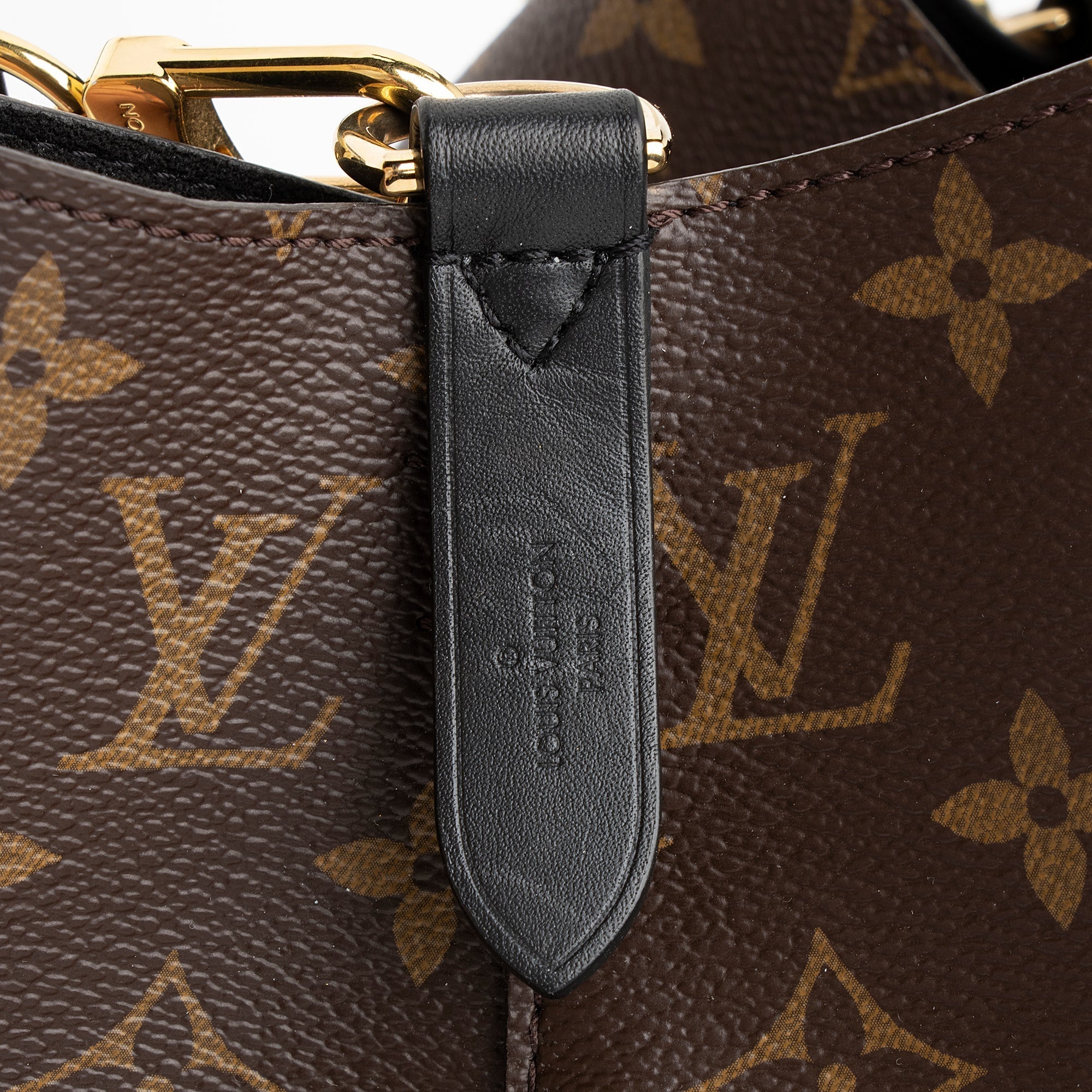 Louis Vuitton Monogram Canvas Neonoe Shoulder Bag (SHF-qsDFRA)