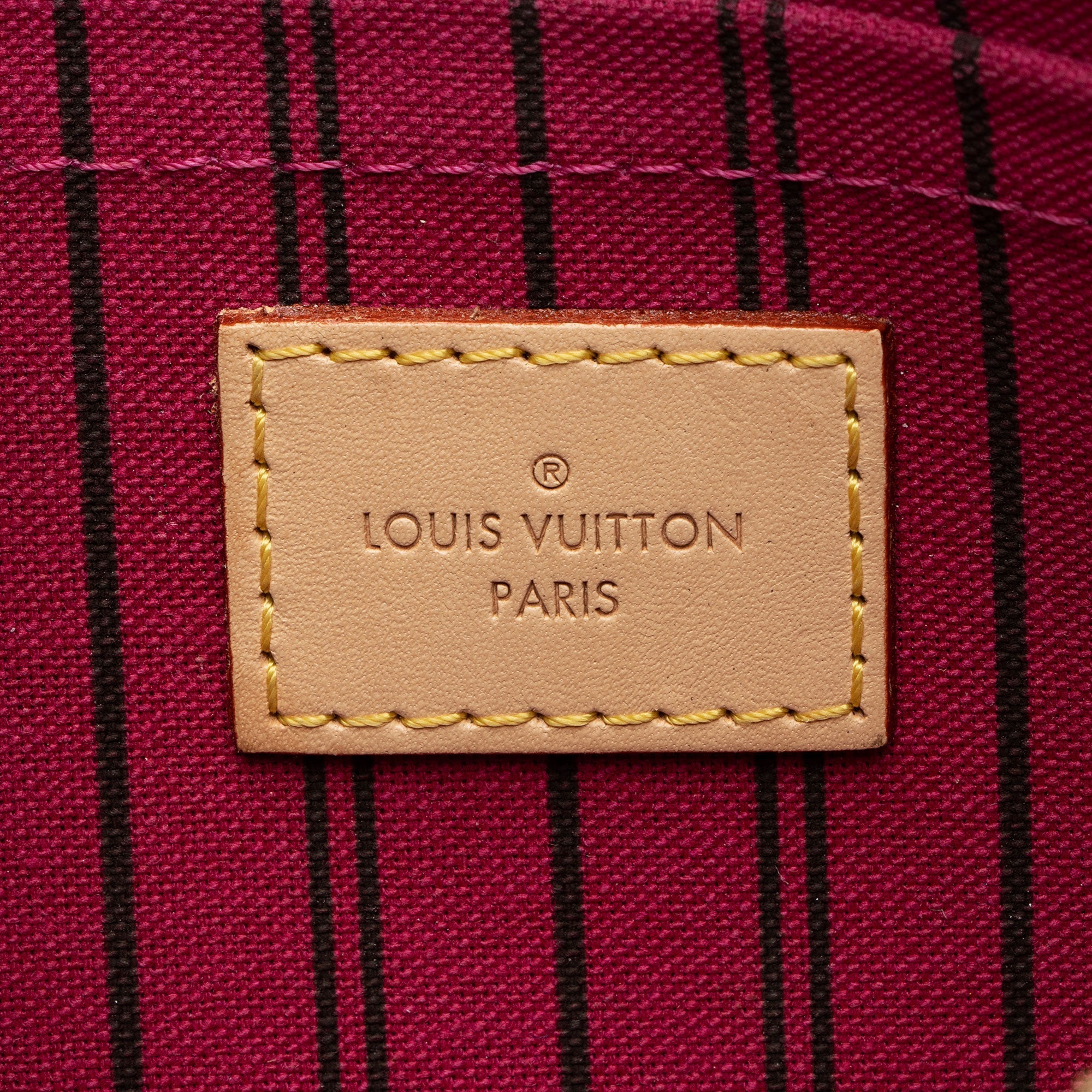 Louis Vuitton Monogram Canvas Neverfull GM Pochette (SHF-DeDVCl)