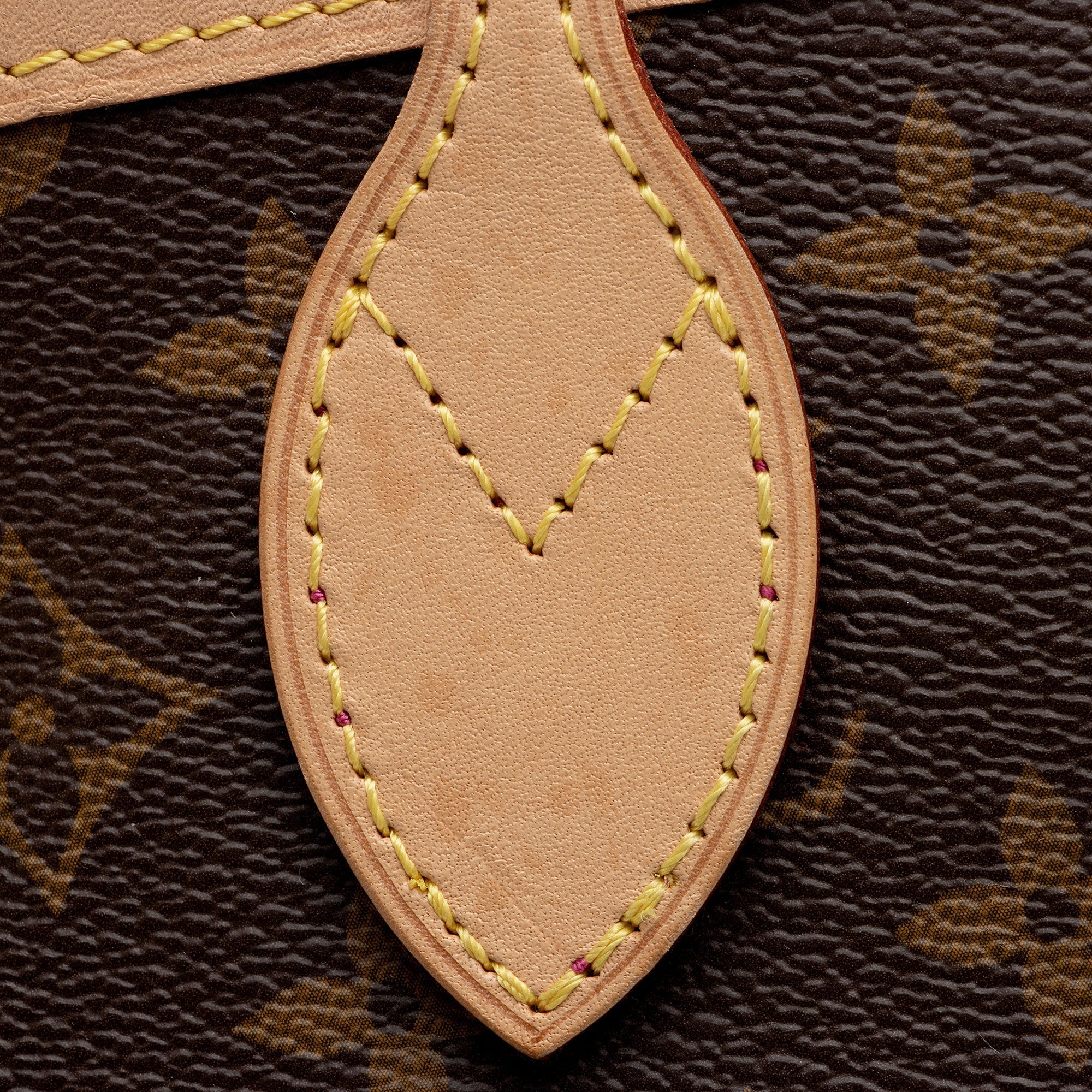 Louis Vuitton Monogram Canvas Neverfull GM Tote (SHF-xeDmYi)