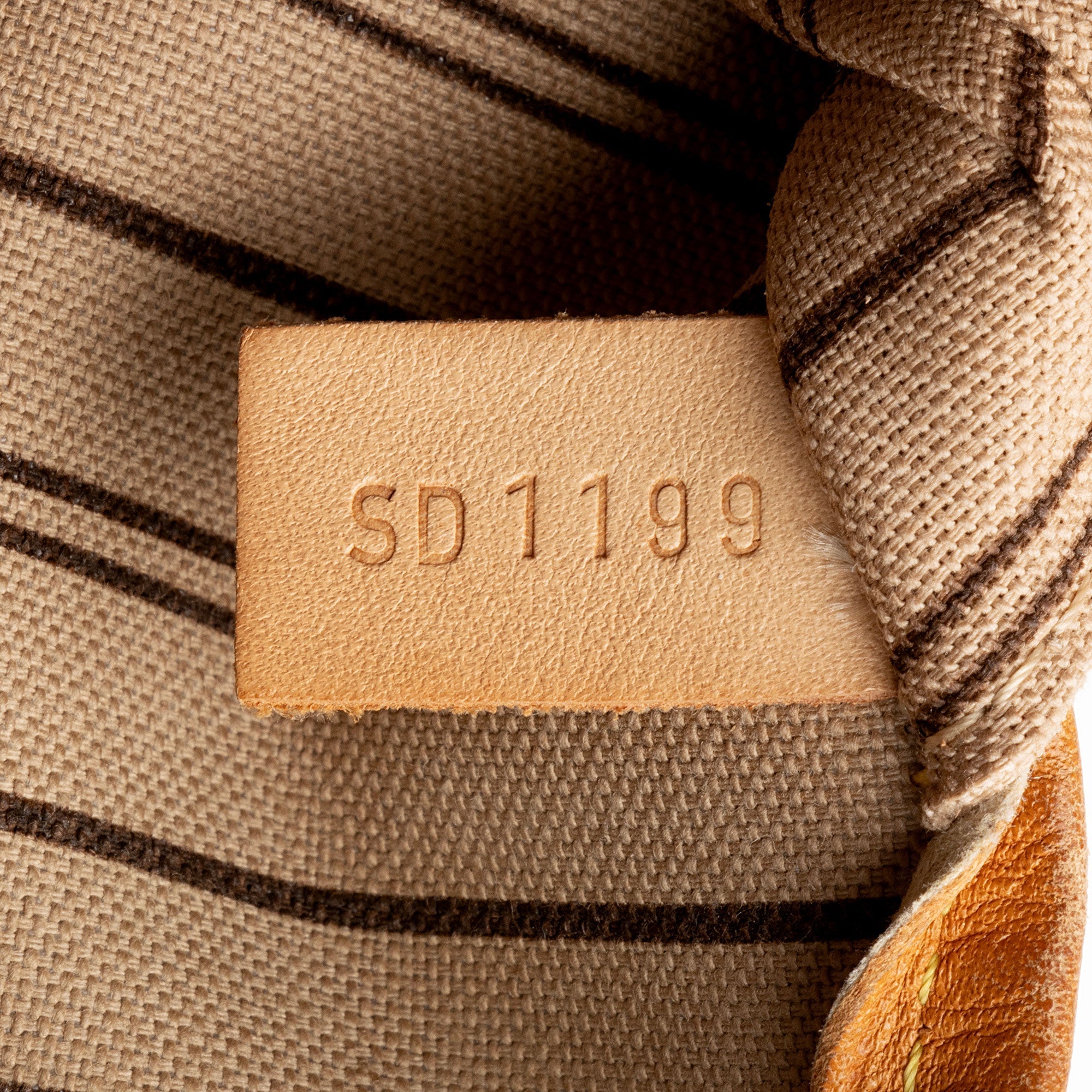 Louis Vuitton Monogram Canvas Neverfull GM Tote (SHF-nSJuuC)