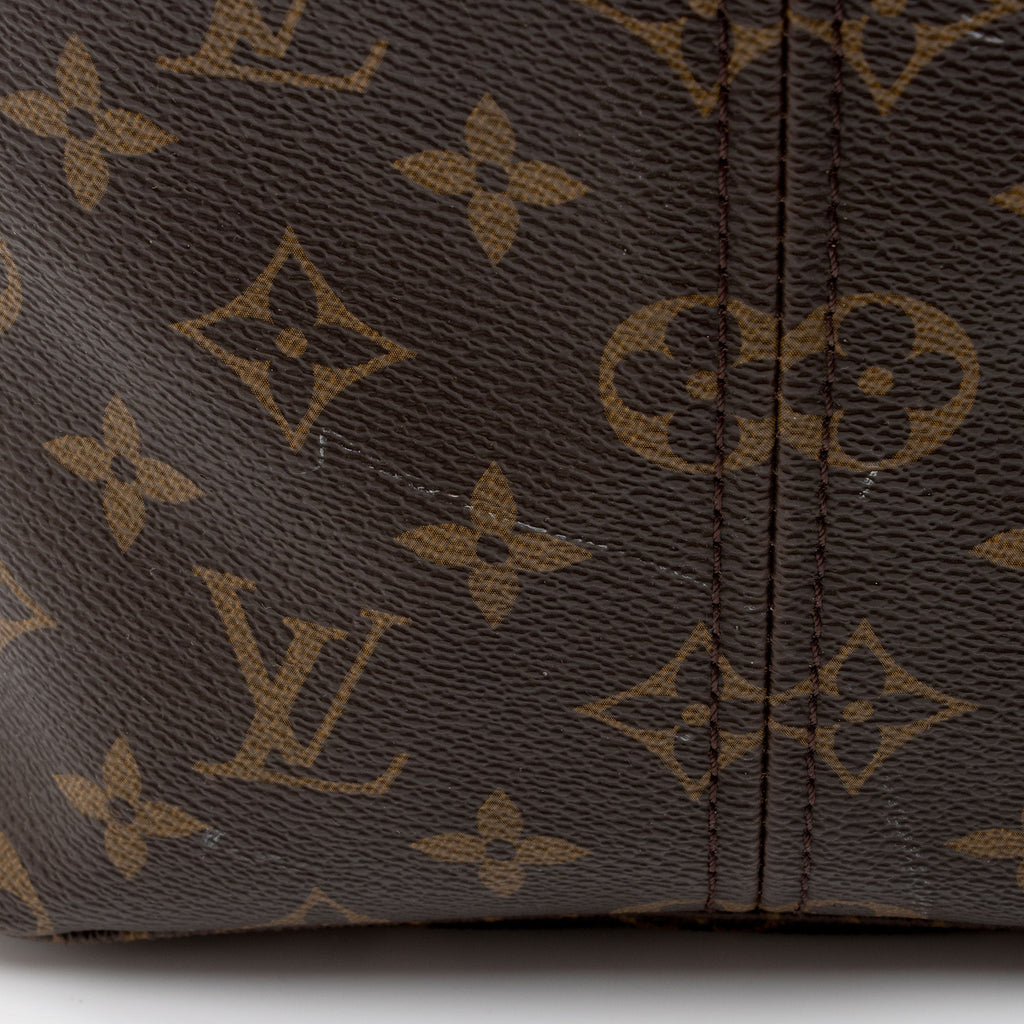 Louis Vuitton Monogram Canvas Neverfull GM Tote (SHF-nSJuuC)