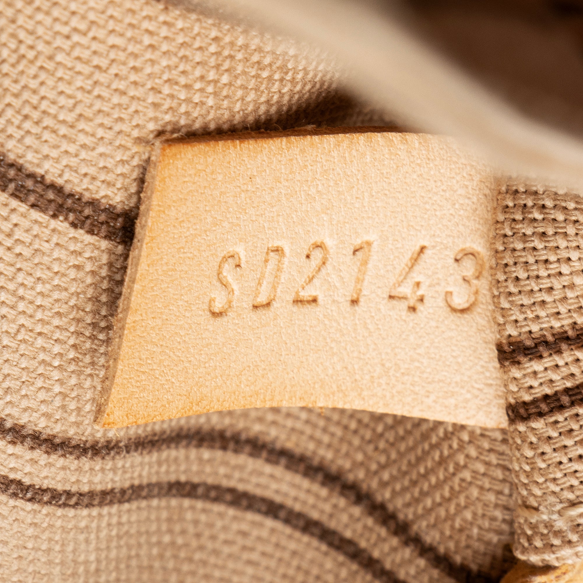 Louis Vuitton Monogram Canvas Neverfull MM Tote (SHF-23420)