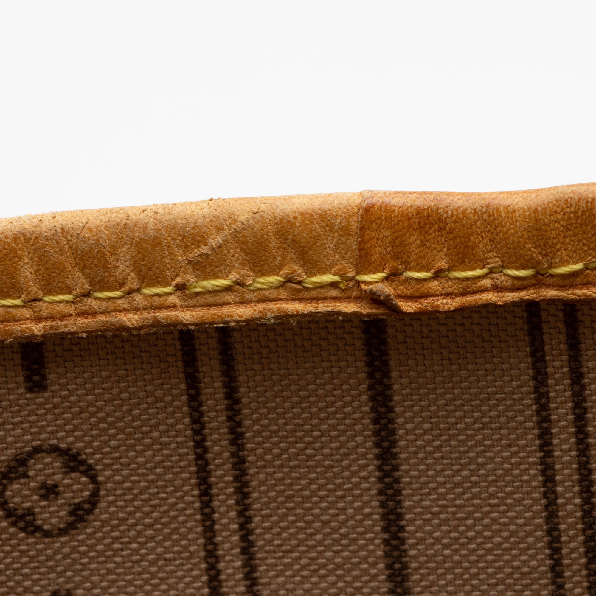 Louis Vuitton Monogram Canvas Neverfull MM Tote (SHF-23420)