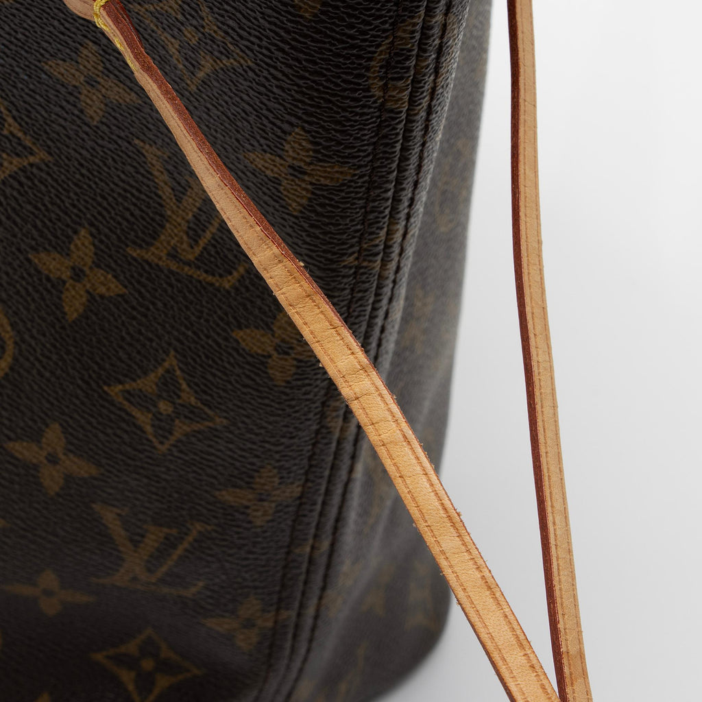 Louis Vuitton Monogram Canvas Neverfull MM Tote (SHF-YgmCCk)