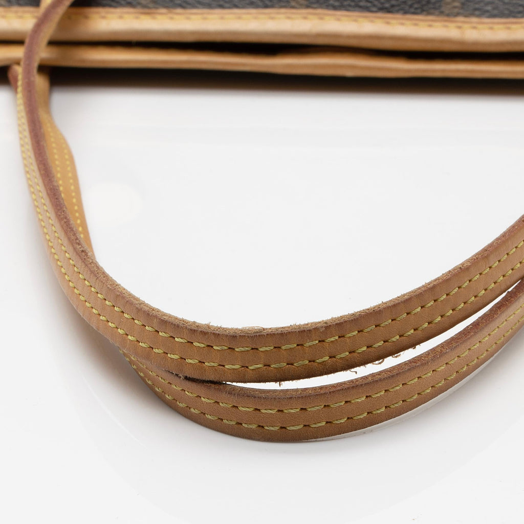 Louis Vuitton Monogram Canvas Neverfull MM Tote (SHF-YgmCCk)
