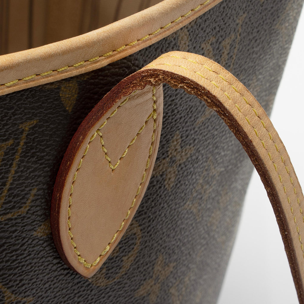 Louis Vuitton Monogram Canvas Neverfull MM Tote (SHF-YgmCCk)