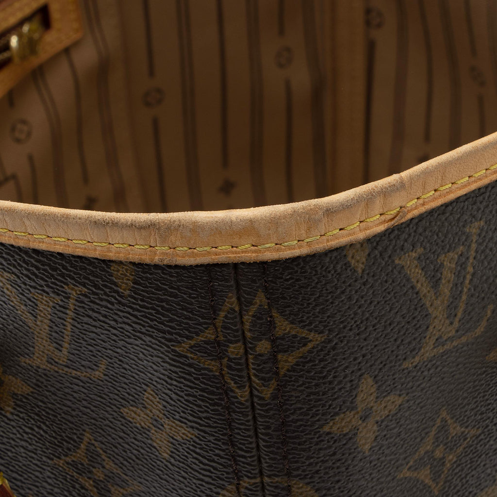 Louis Vuitton Monogram Canvas Neverfull MM Tote (SHF-YgmCCk)
