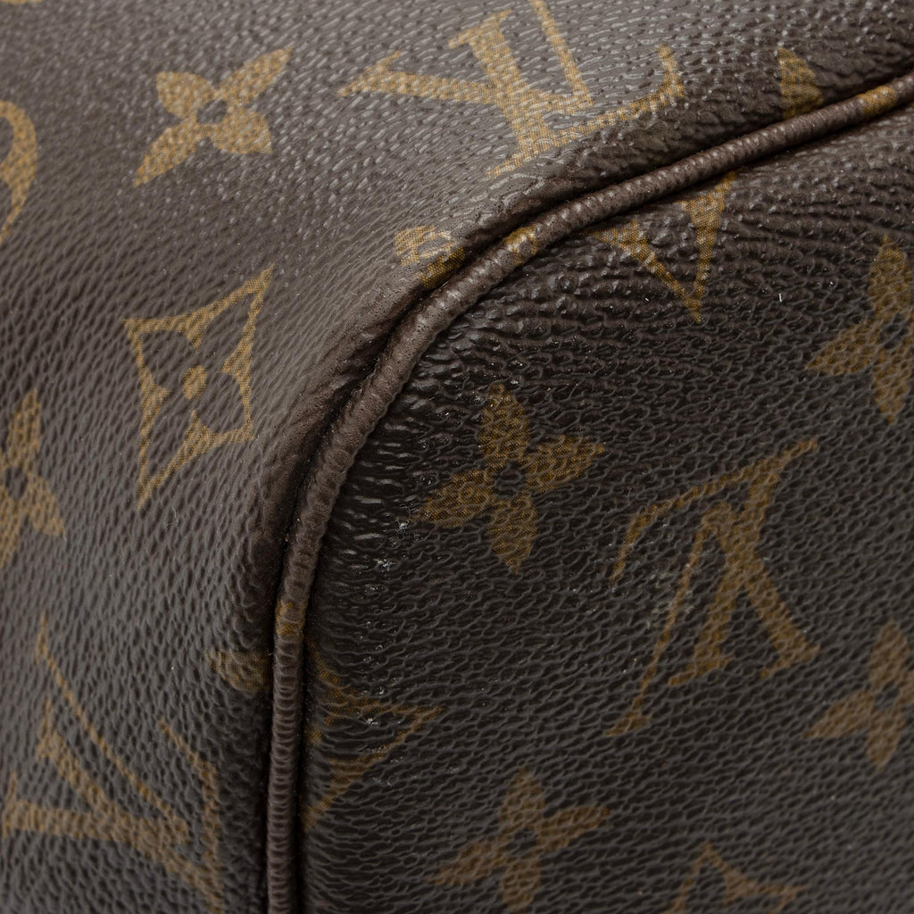 Louis Vuitton Monogram Canvas Neverfull MM Tote (SHF-YgmCCk)