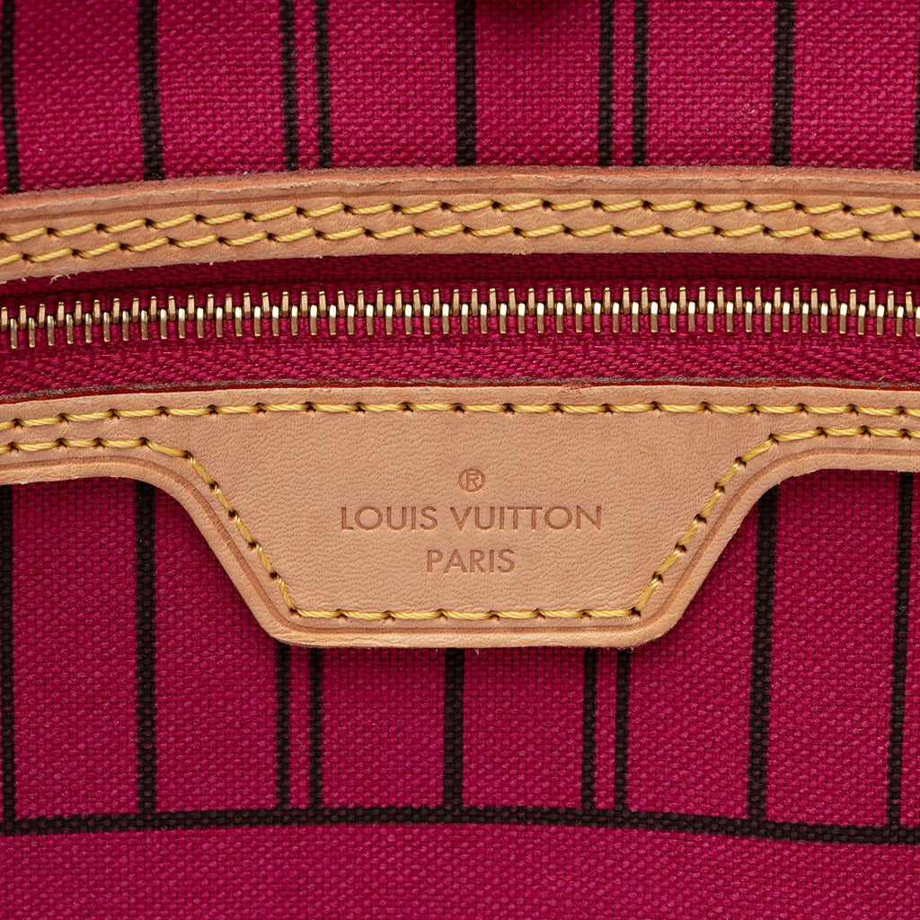 Louis Vuitton Monogram Canvas Neverfull MM Tote (SHF-9euhNB)
