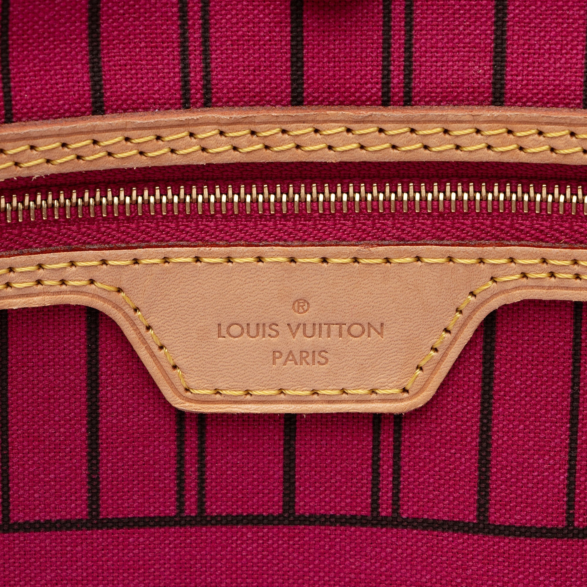 Louis Vuitton Monogram Canvas Neverfull MM Tote (SHF-9euhNB)