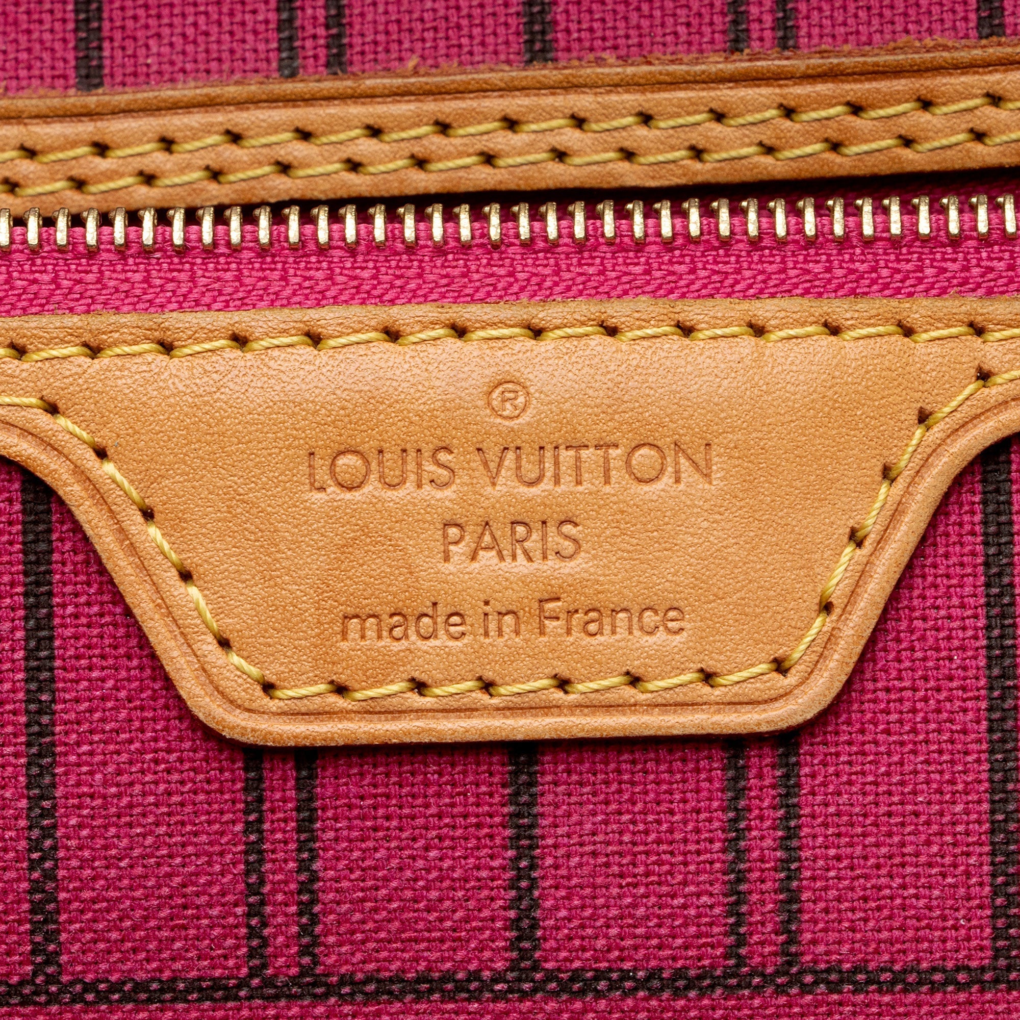 Louis Vuitton Monogram Canvas Neverfull PM Tote (SHF-UPPGe4)
