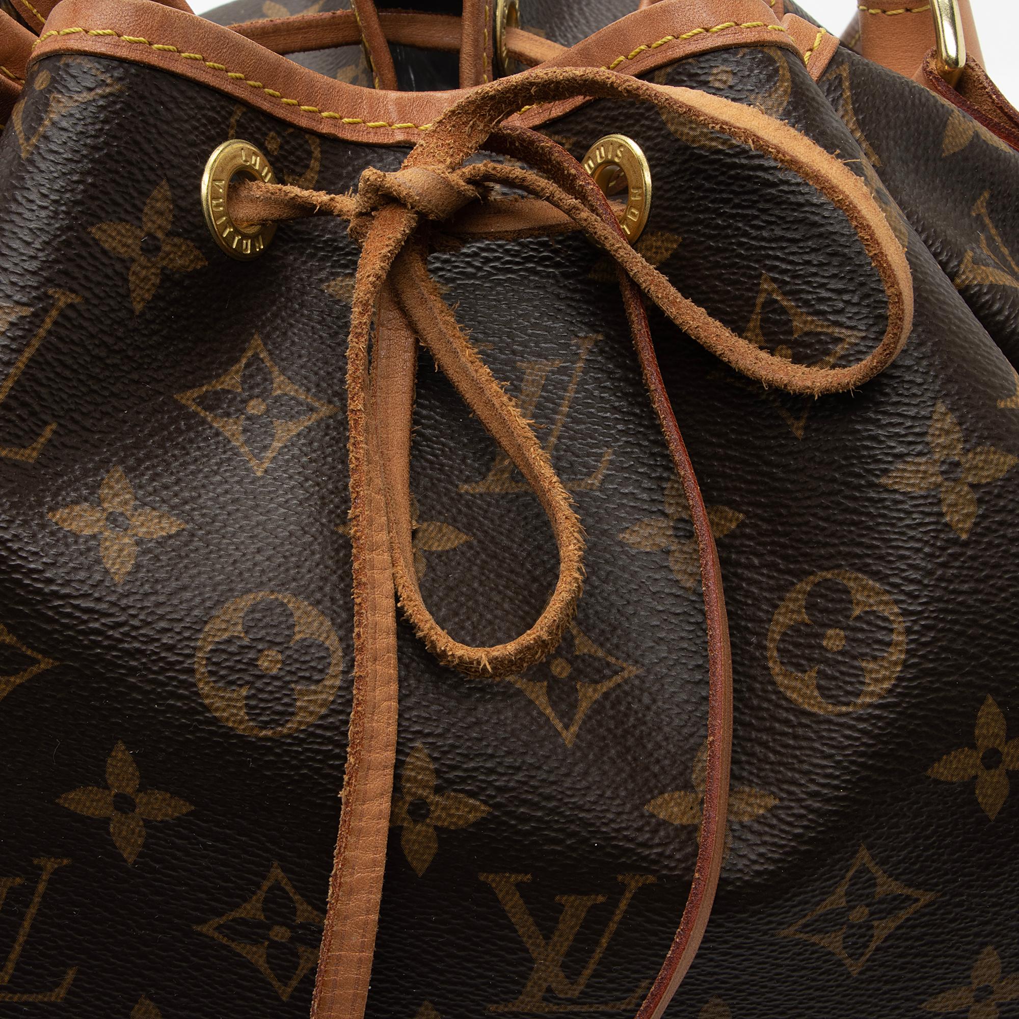 Louis Vuitton Monogram Canvas Noe Shoulder Bag (SHF-8J61Jh)