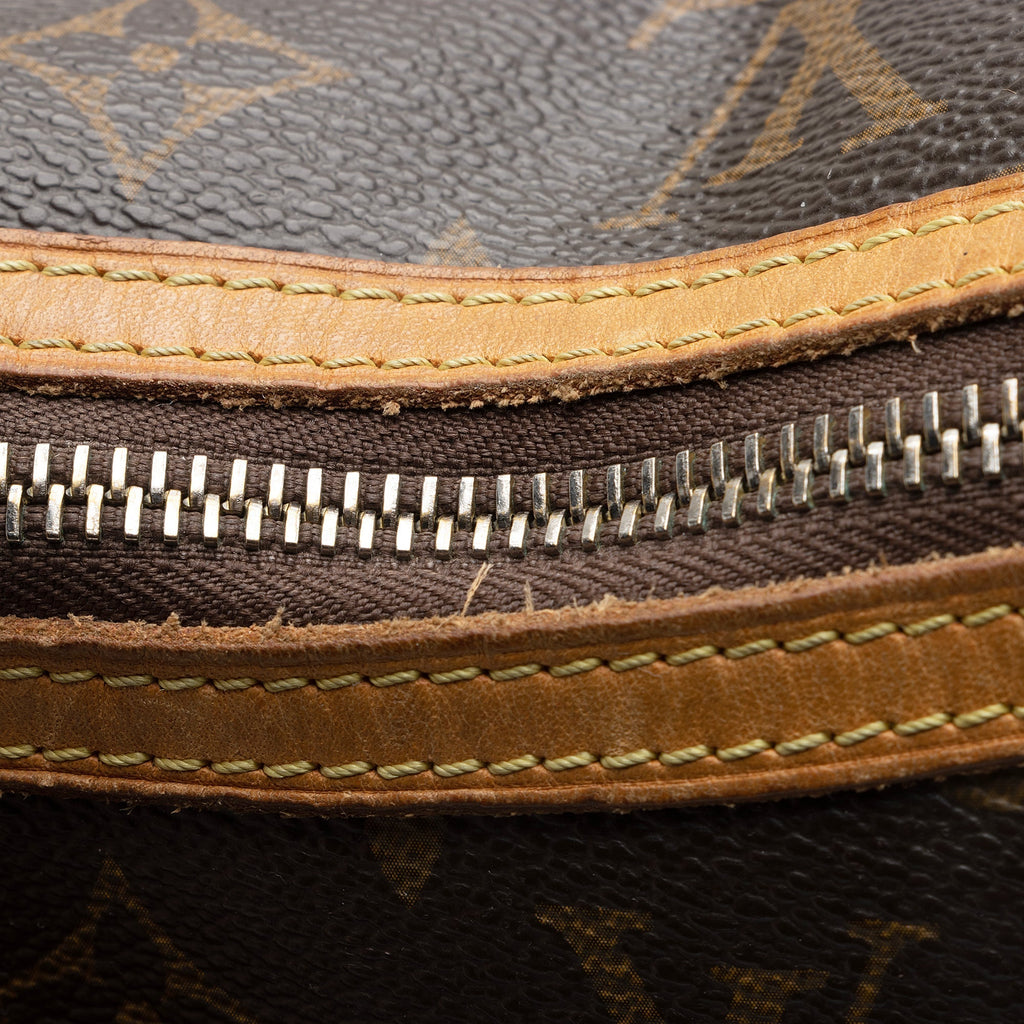 Louis Vuitton Monogram Canvas Odeon MM Shoulder Bag (SHF-22493)