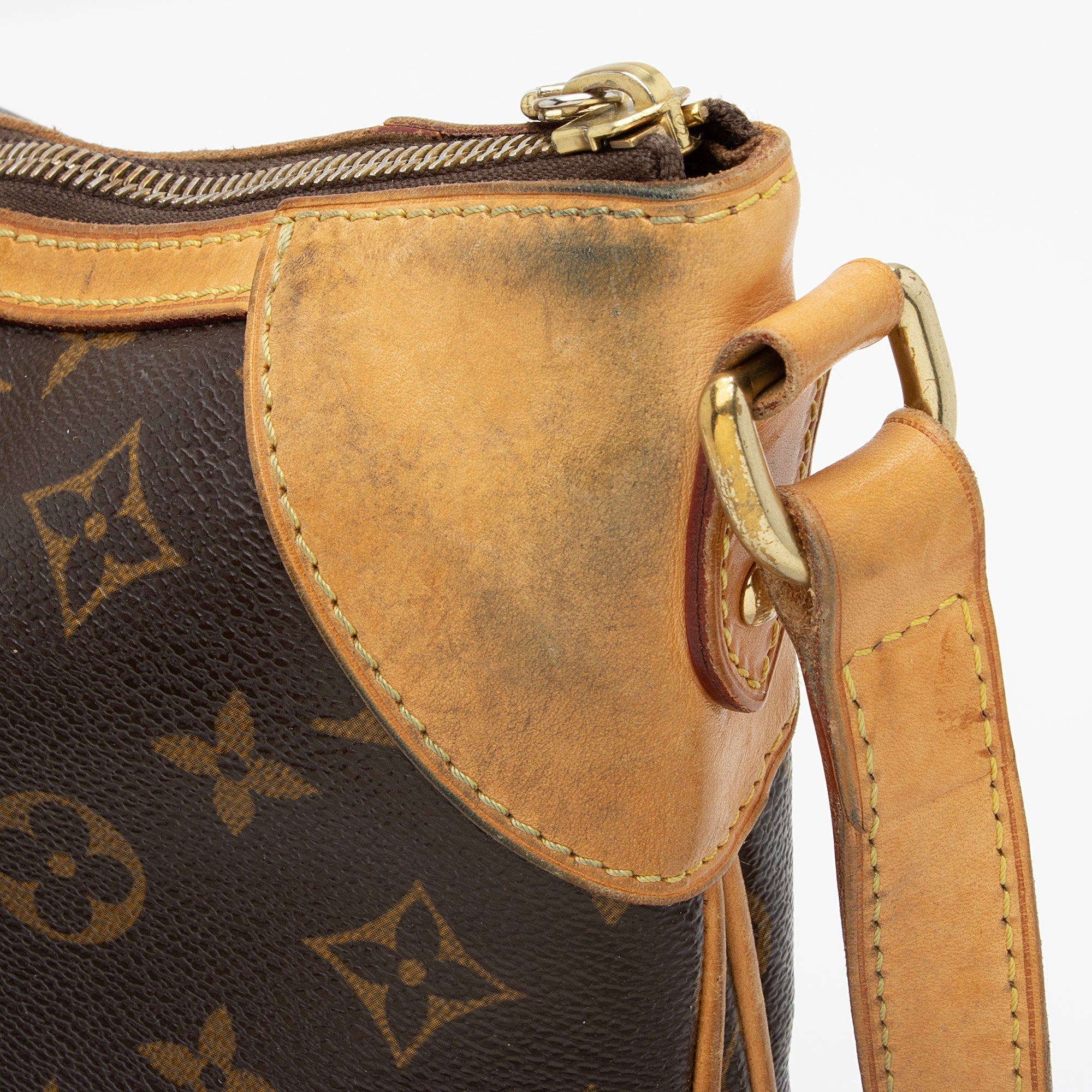 Louis Vuitton Monogram Canvas Odeon MM Shoulder Bag (SHF-nlH2xP)