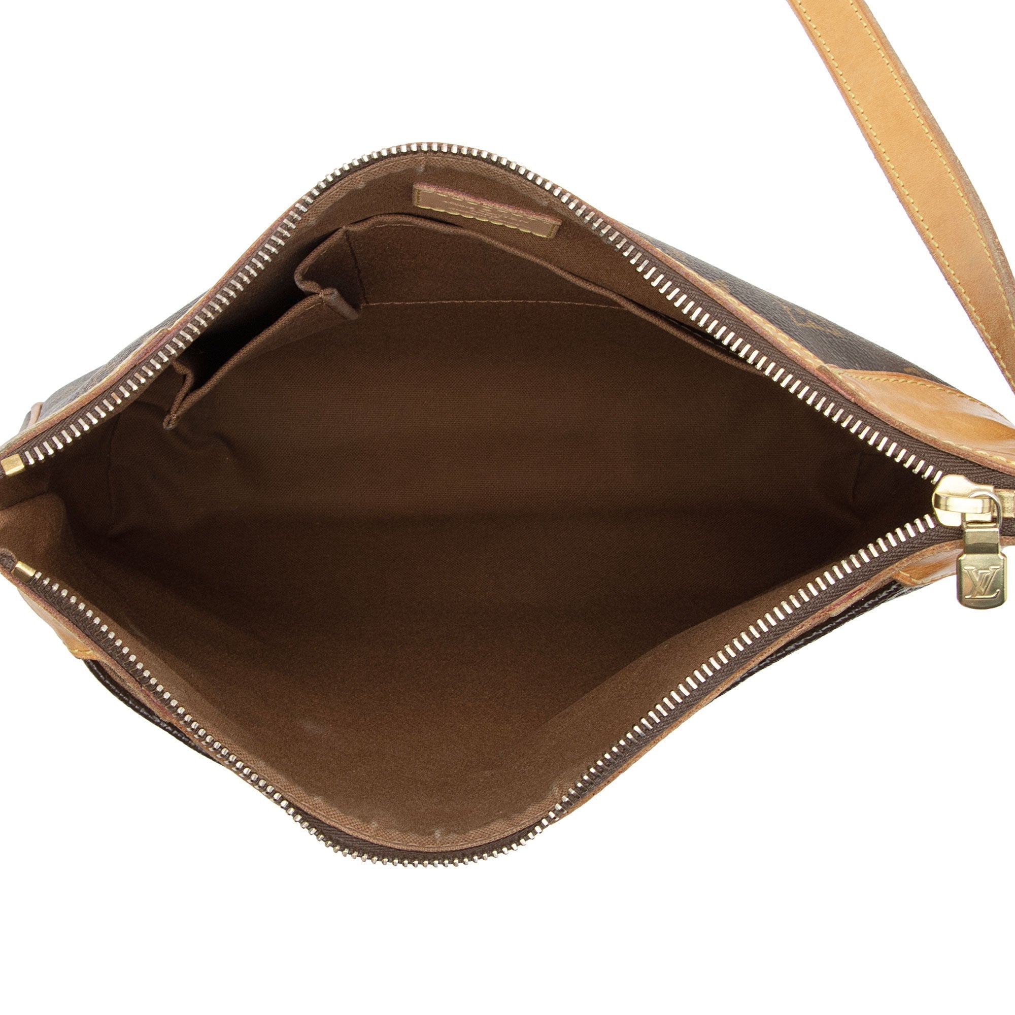 Louis Vuitton Monogram Canvas Odeon MM Shoulder Bag (SHF-nlH2xP)