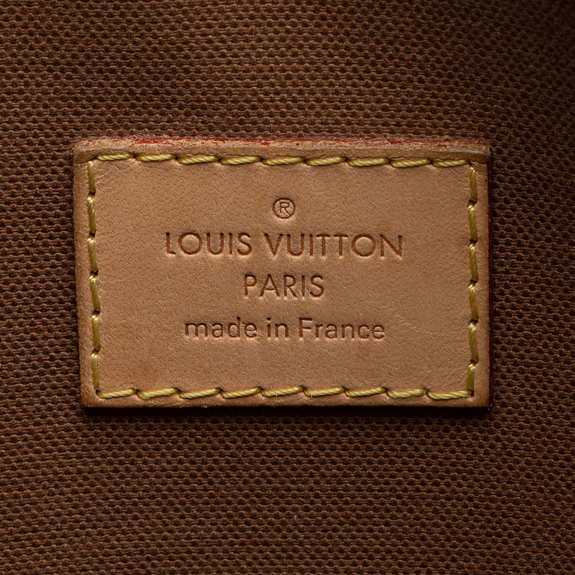 Louis Vuitton Monogram Canvas Odeon MM Shoulder Bag (SHF-nlH2xP)