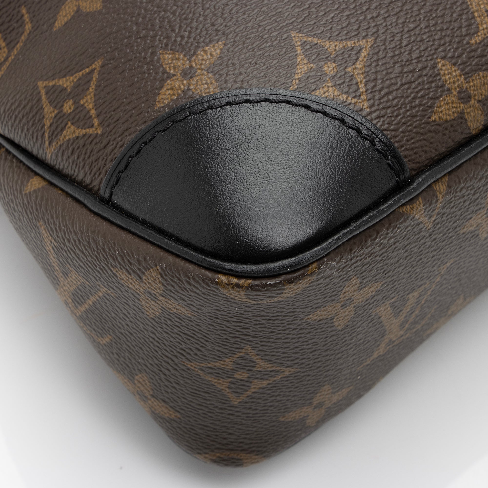 Louis Vuitton Monogram Canvas Odeon PM NM Shoulder Bag (SHF-bXwoS9)