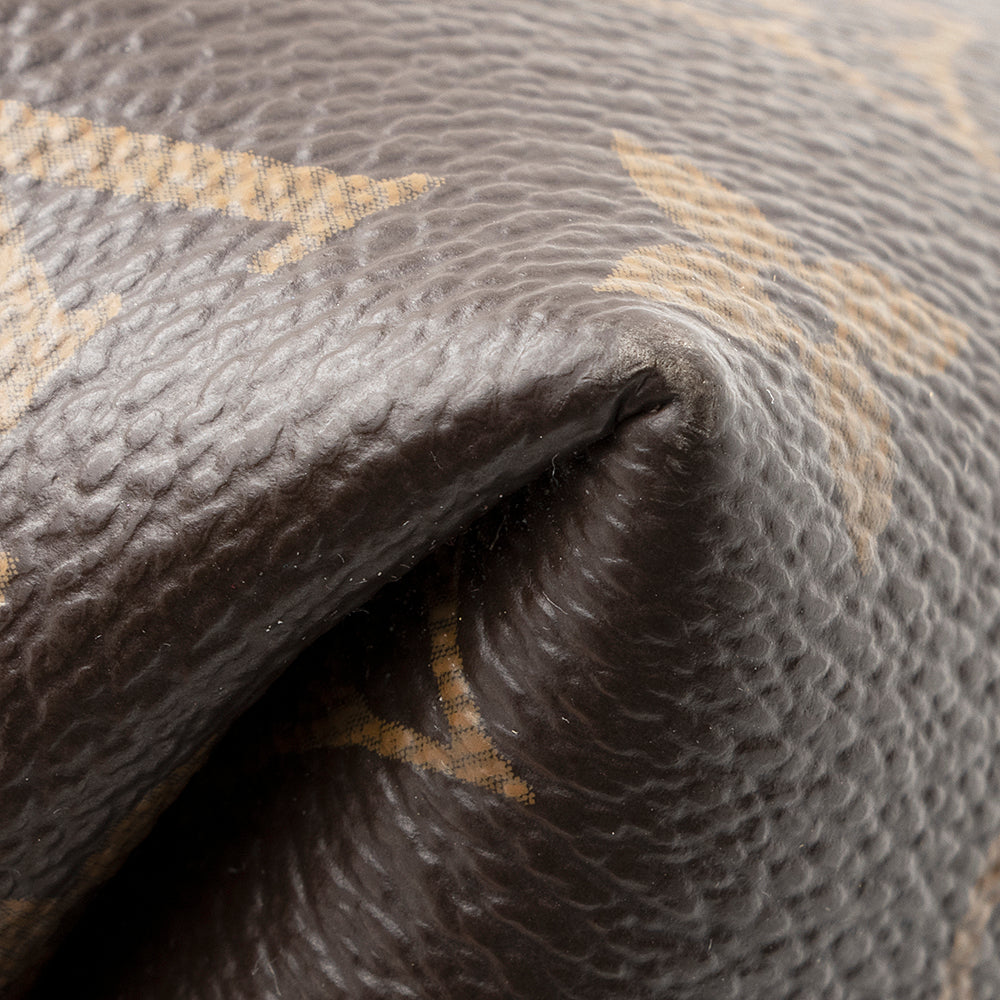 Louis Vuitton Monogram Canvas Pallas Clutch (SHF-20532)