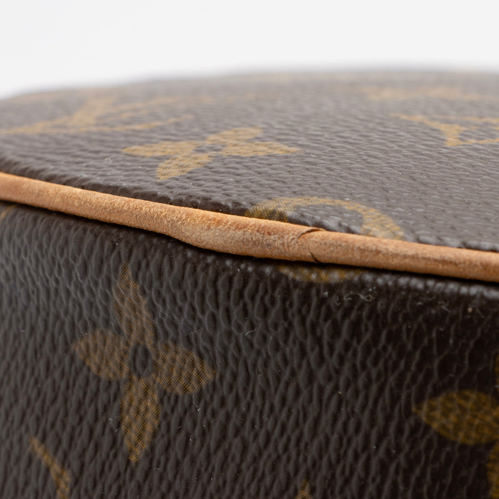 Louis Vuitton Monogram Canvas Papillon 30 Satchel (SHF-23596)