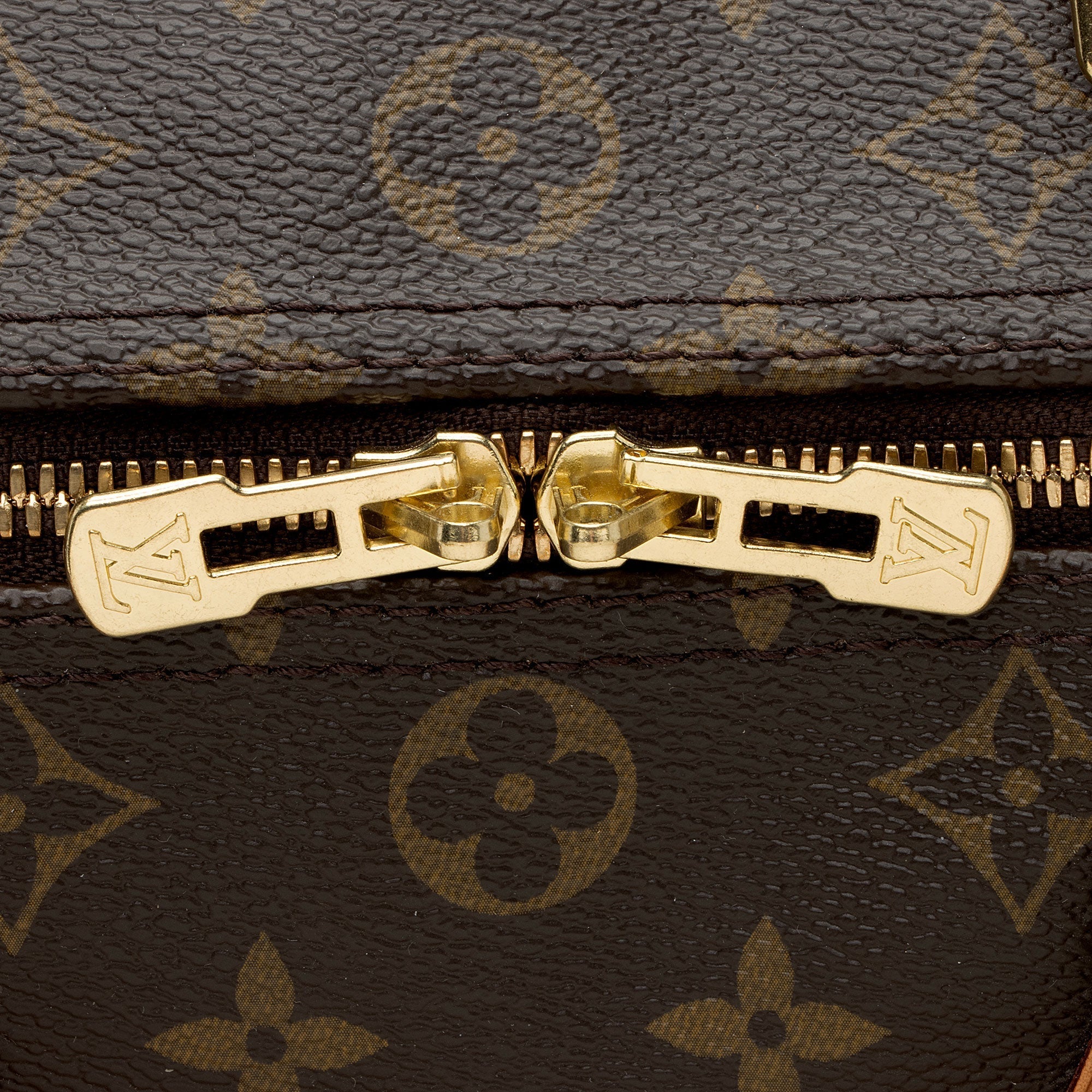Louis Vuitton Monogram Canvas Patches Speedy Bandouliere 30 Satchel (SHF-Vfe38r)