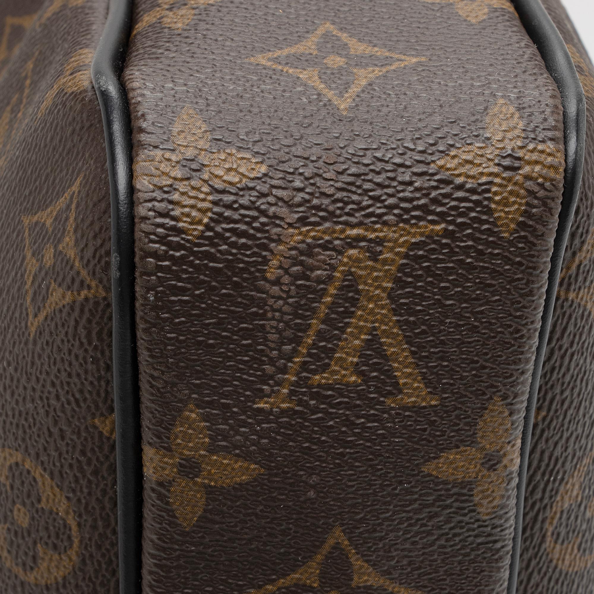 Louis Vuitton Monogram Canvas Porte Documents Voyage PM Messenger Bag (SHF-BnWTqA)