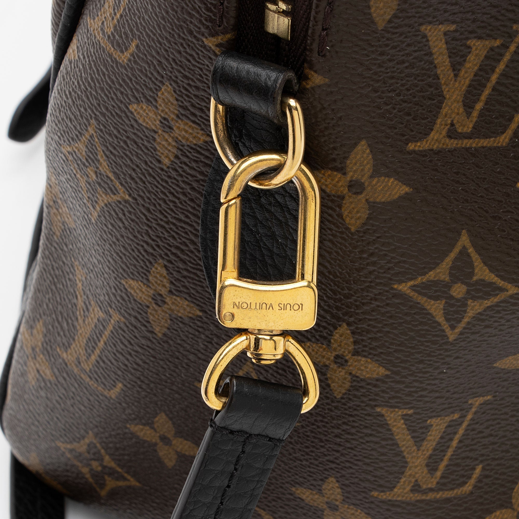 Louis Vuitton Monogram Canvas Retiro NM Satchel (SHF-9dVVj9)