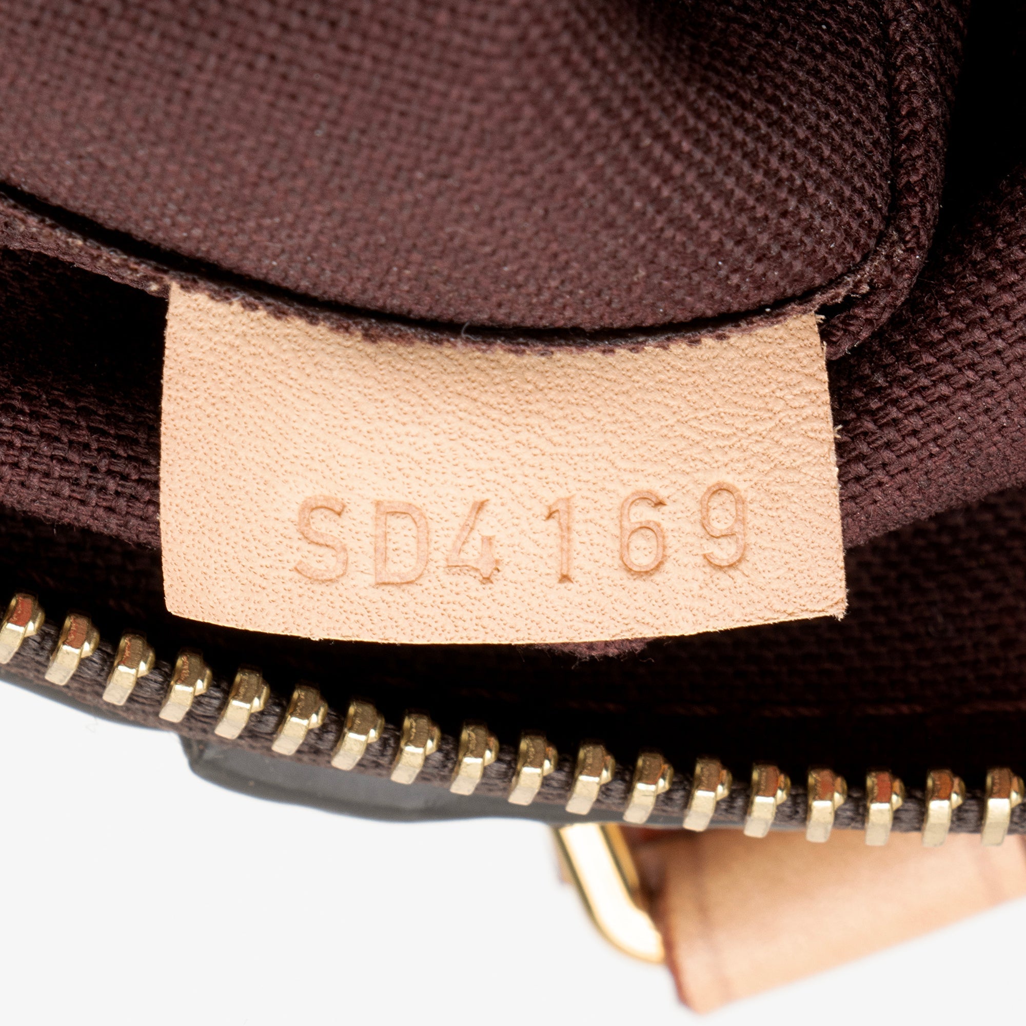 Louis Vuitton Monogram Canvas Rivoli PM Tote (SHF-22358)