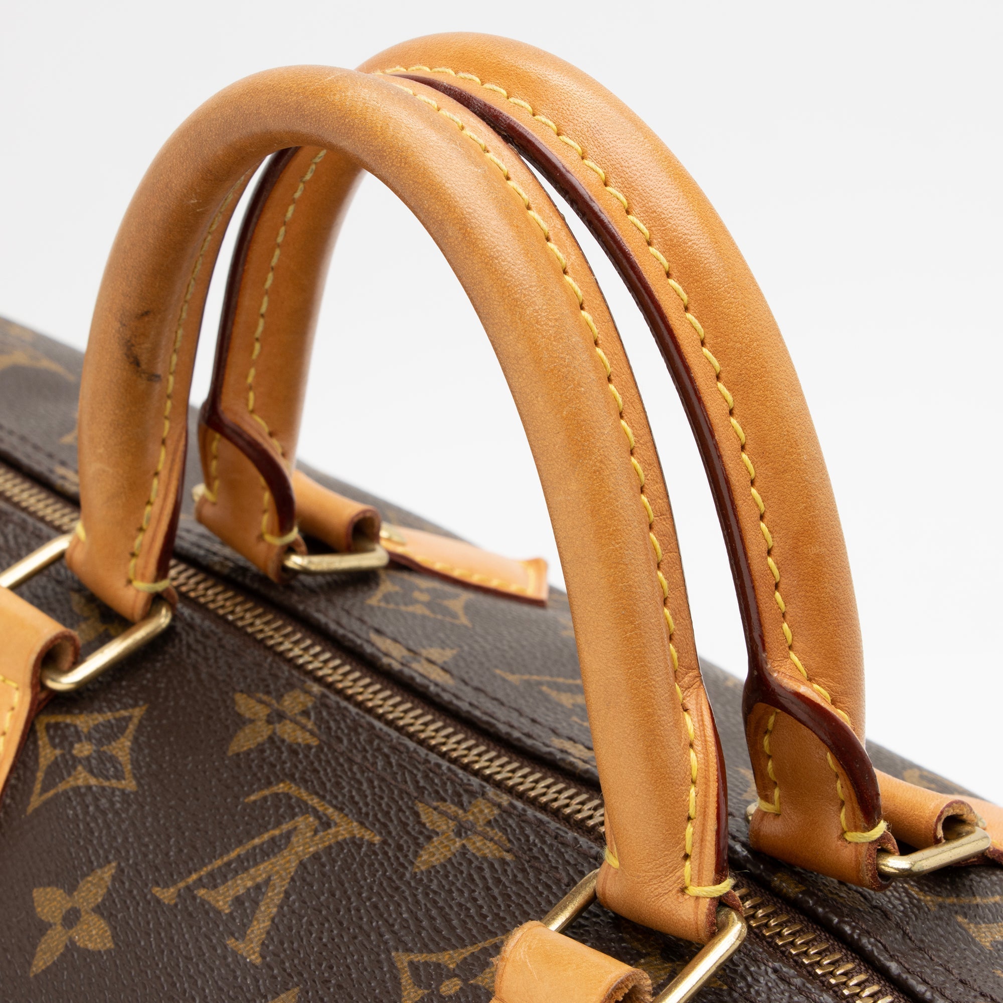 Louis Vuitton Monogram Canvas Speedy 40 Satchel (SHF-23442)