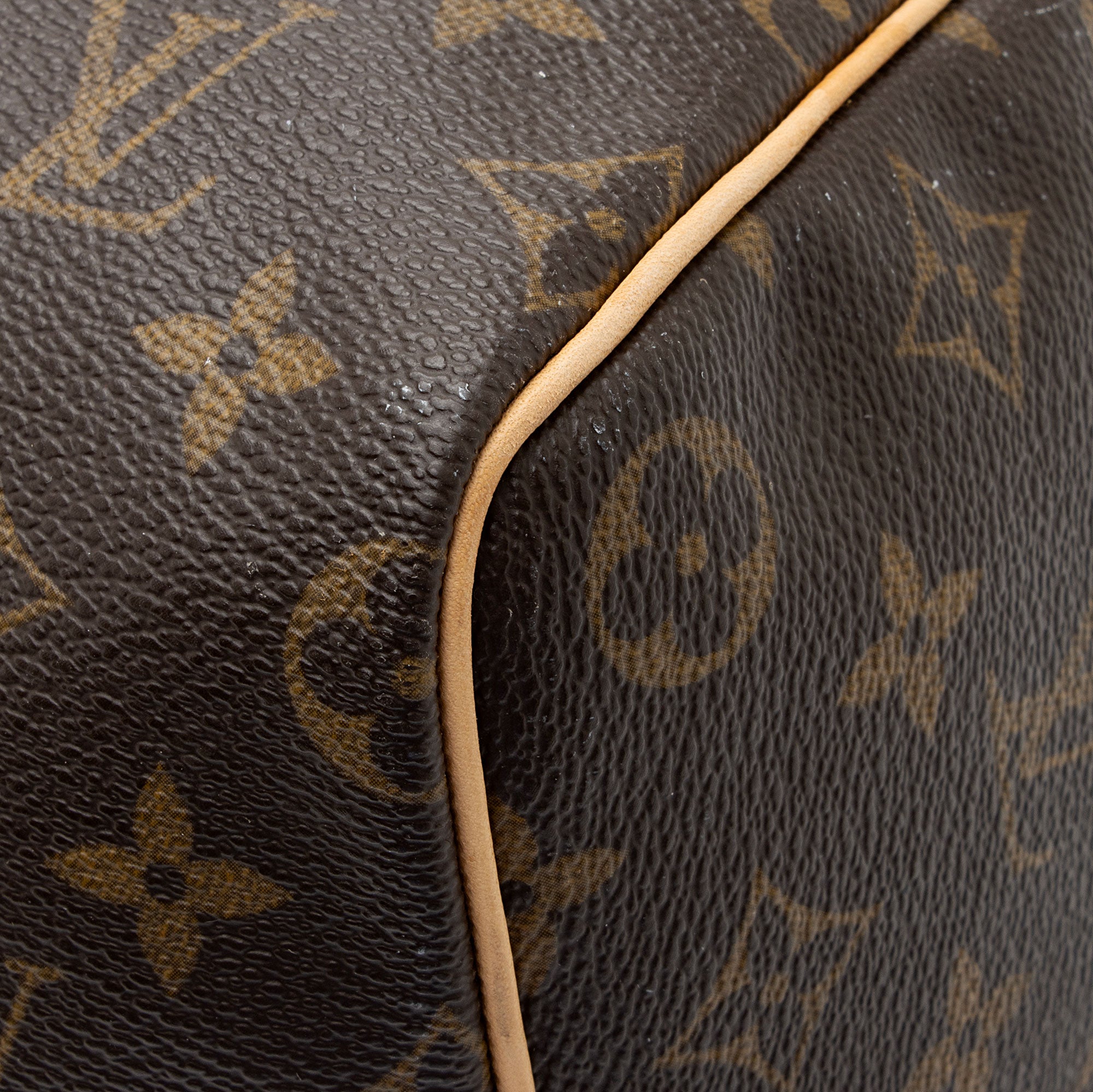 Louis Vuitton Monogram Canvas Speedy 40 Satchel (SHF-737S2q)