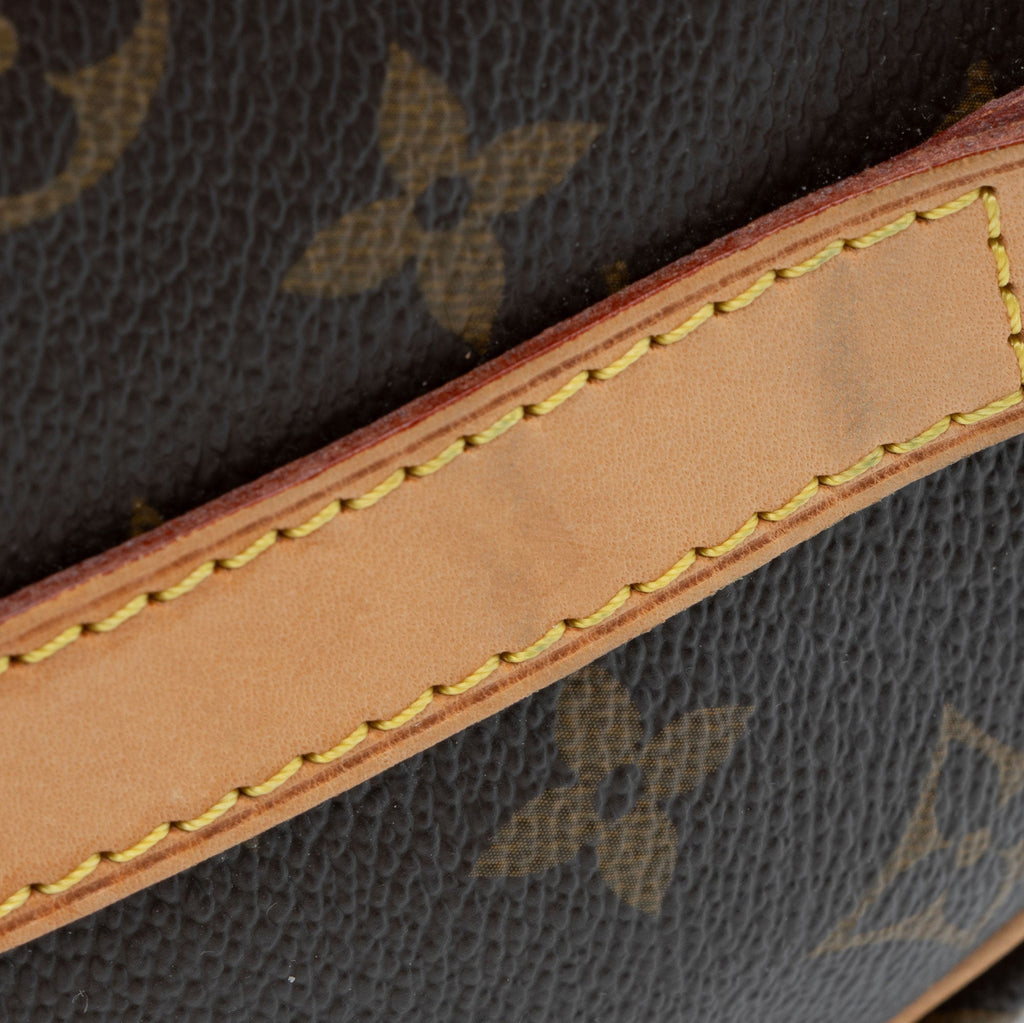 Louis Vuitton Monogram Canvas Speedy Bandouliere 25 Satchel (SHF-oUmJ5y)