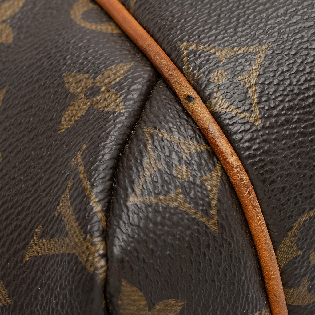 Louis Vuitton Monogram Canvas Totally MM Tote (SHF-IySz5R)