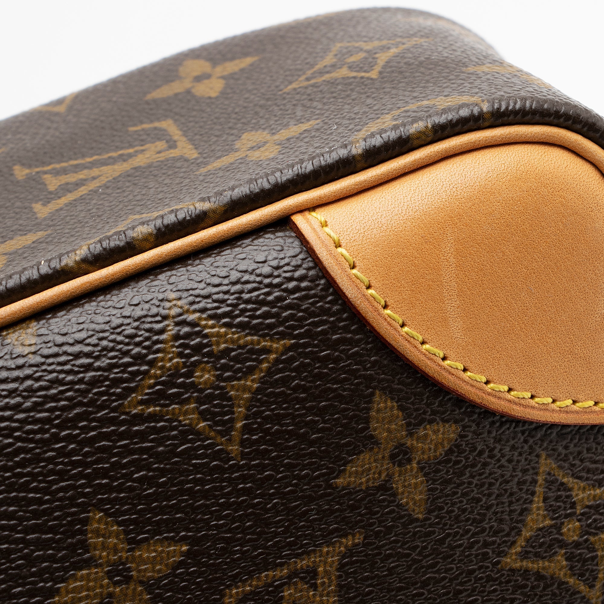 Louis Vuitton Monogram Canvas Trocadero 30 Shoulder Bag (SHF-22382)