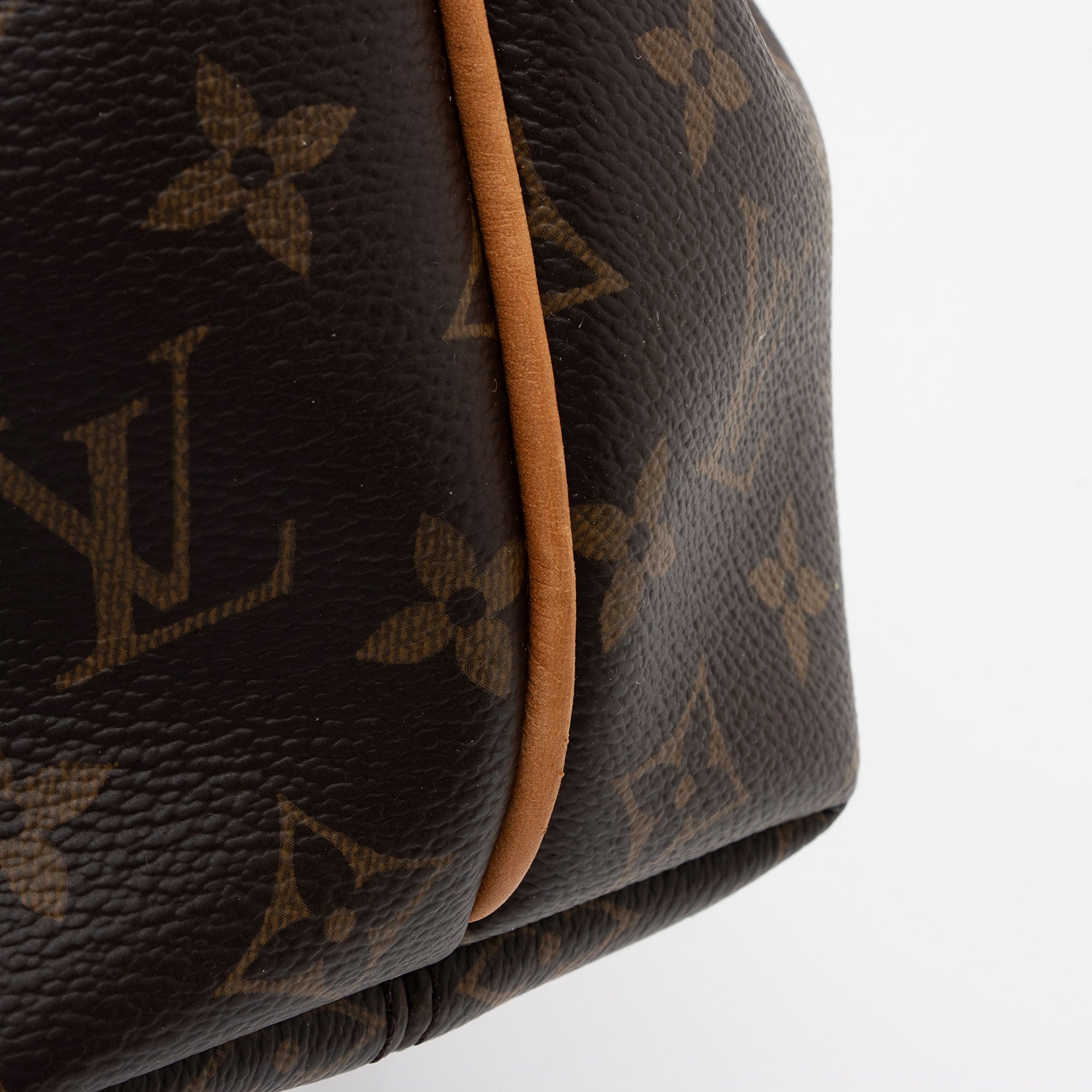 Louis Vuitton Monogram Canvas Turenne PM Satchel (SHF-GzaAYc)
