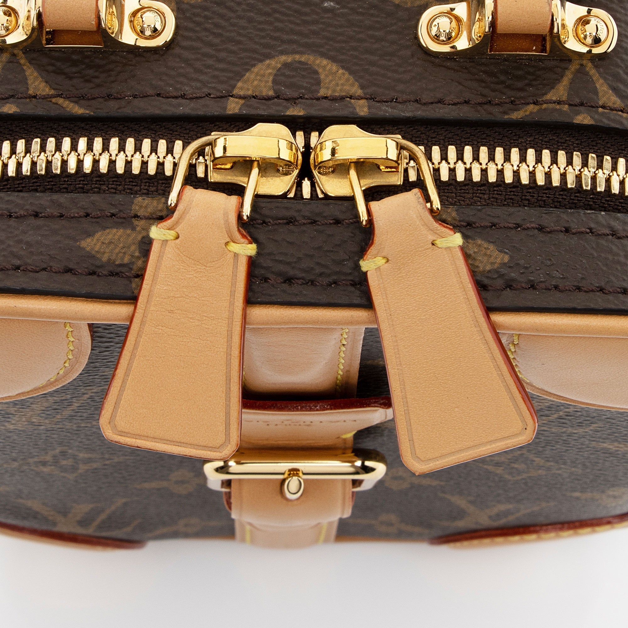Louis Vuitton Monogram Canvas Valisette Verticale Shoulder Bag (SHF-bOEbeq)