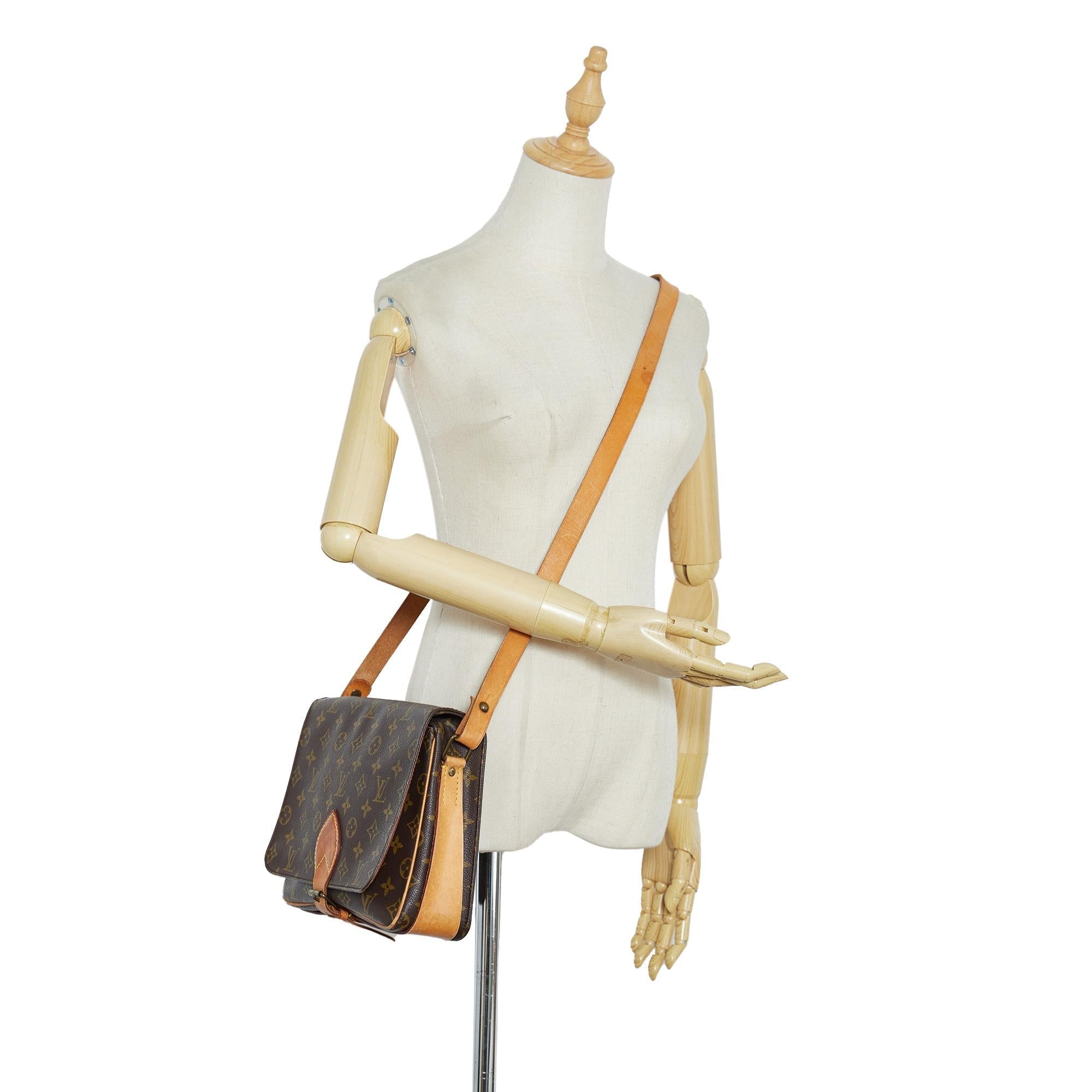 Louis Vuitton Monogram Cartouchiere GM (SHG-ENtiYD)