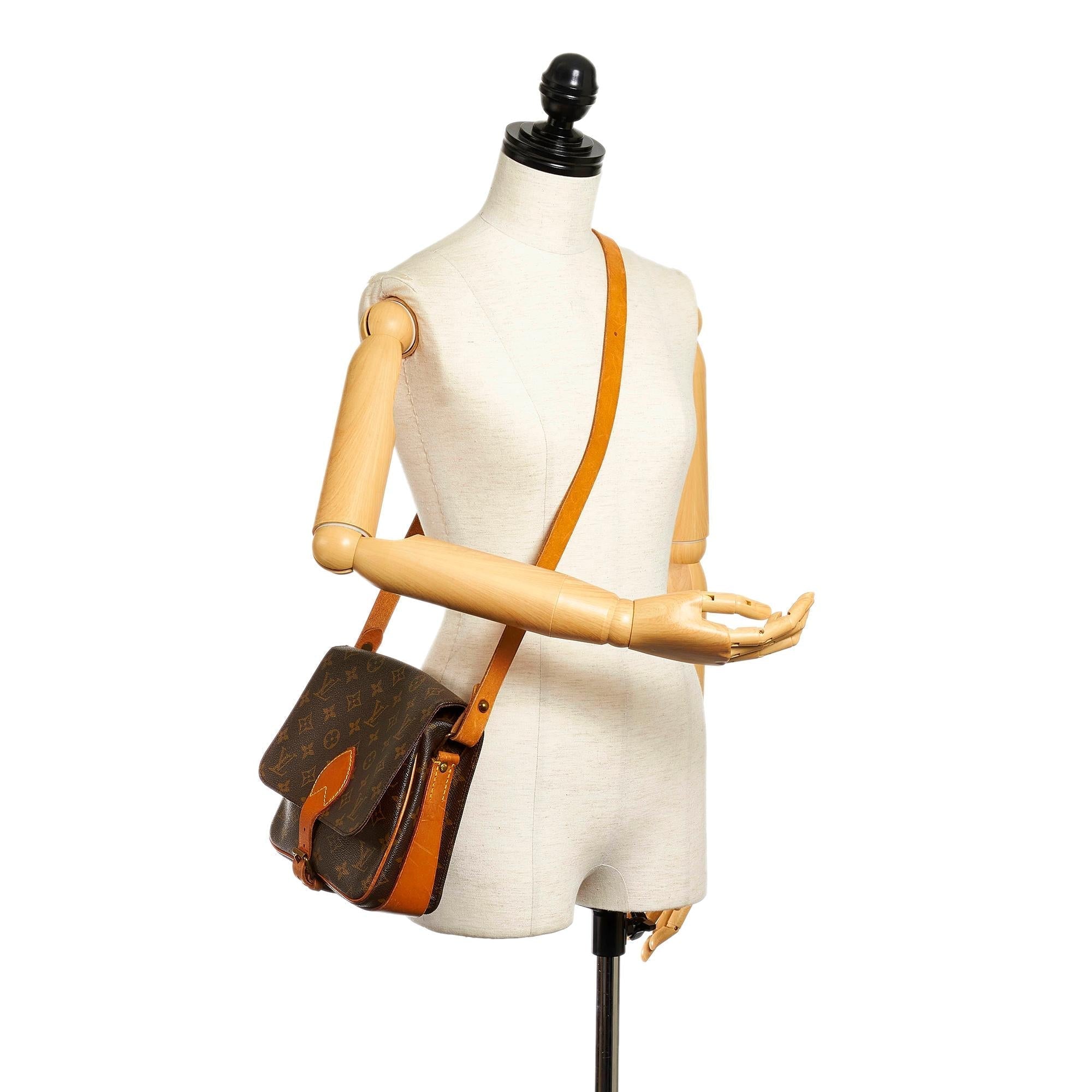 Louis Vuitton Monogram Cartouchiere MM (SHG-36612)