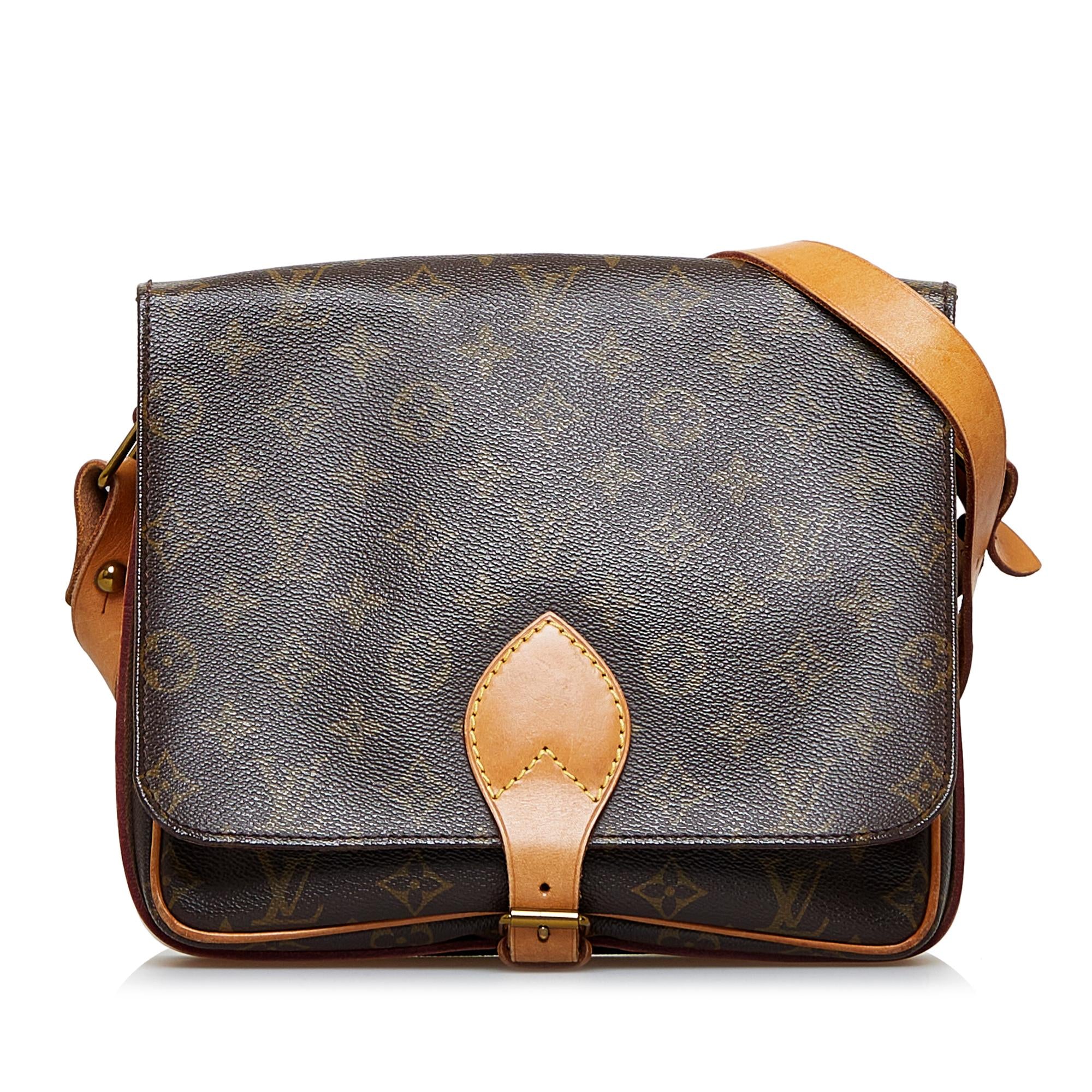 Louis Vuitton Monogram Cartouchiere MM (SHG-vrl8tu)