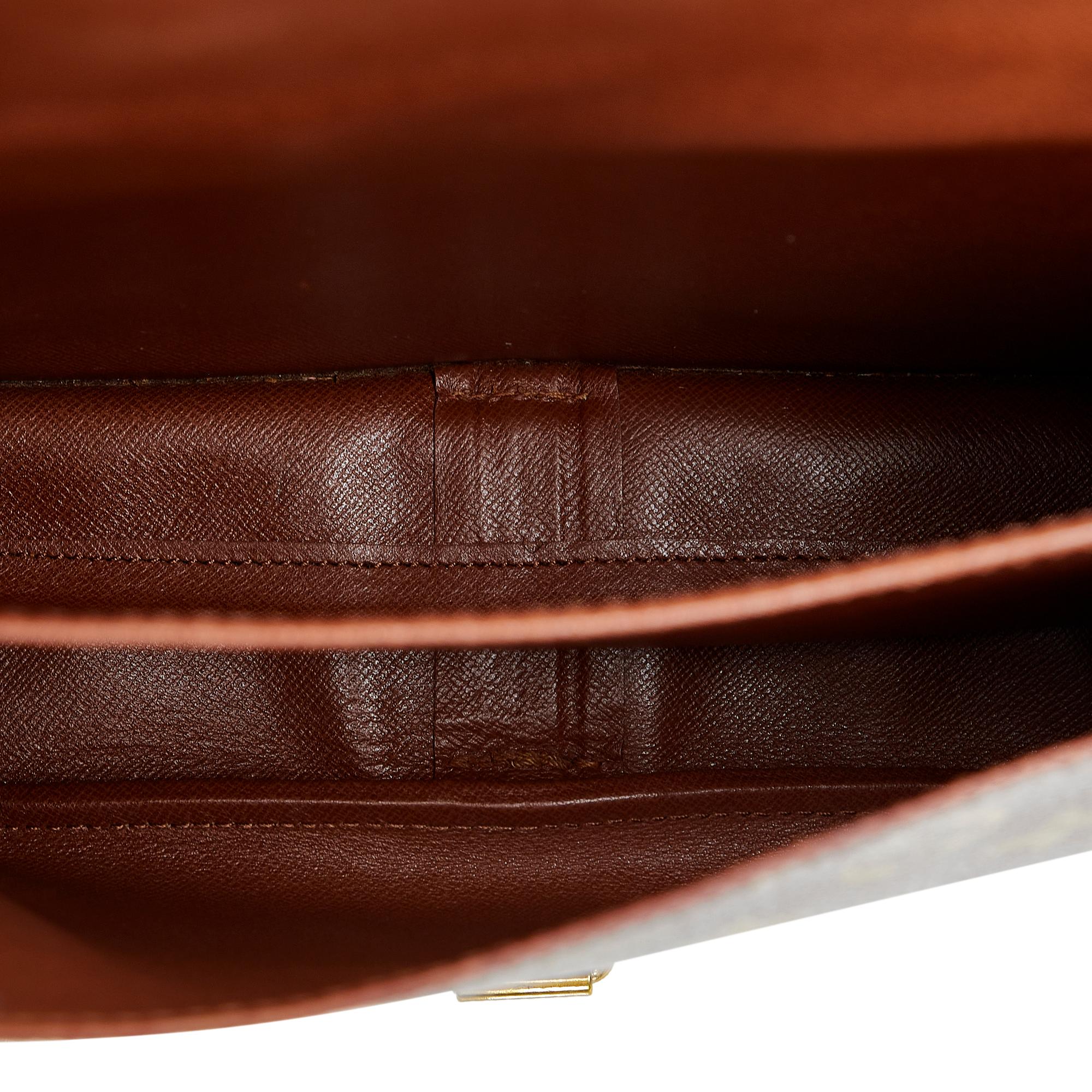 Louis Vuitton Monogram Cartouchiere MM (SHG-vrl8tu)