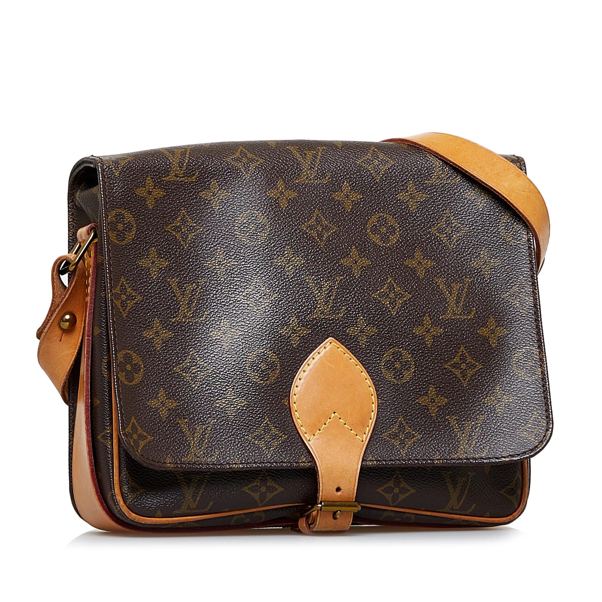Louis Vuitton Monogram Cartouchiere MM (SHG-vrl8tu)