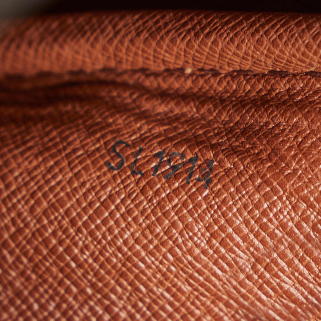 Louis Vuitton Monogram Cartouchiere MM (SHG-ur9YI0)