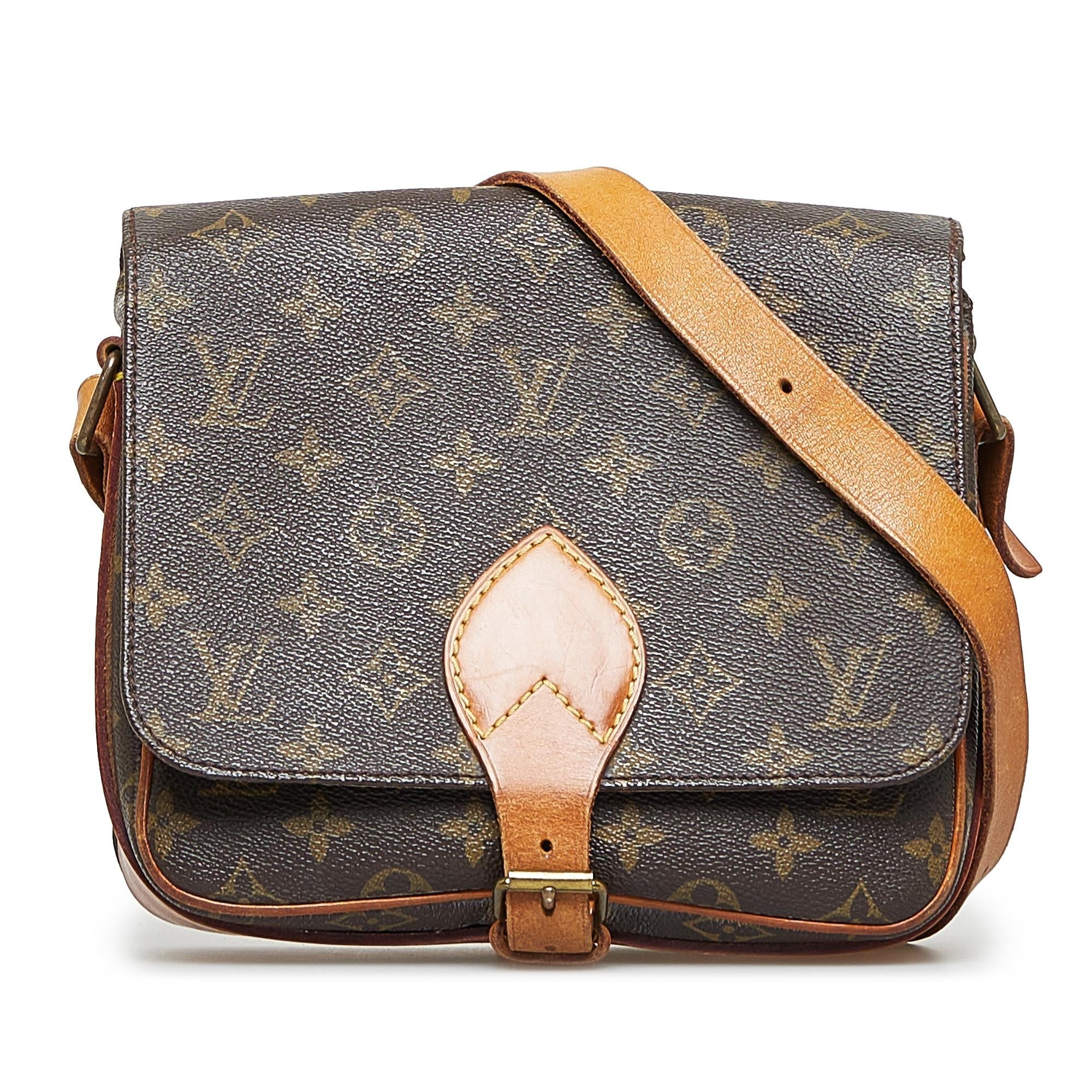 Louis Vuitton Monogram Cartouchiere MM (SHG-PnAsw4)