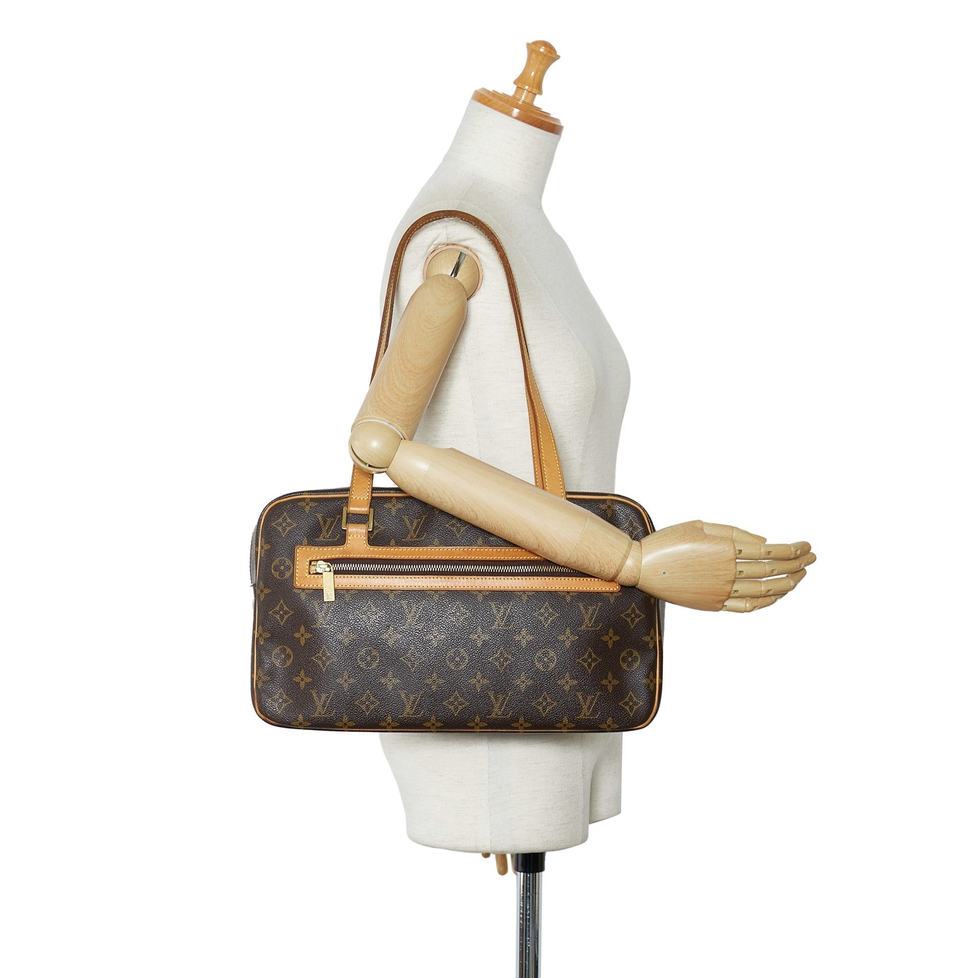 Louis Vuitton Monogram Cite GM (SHG-N3JgDA)