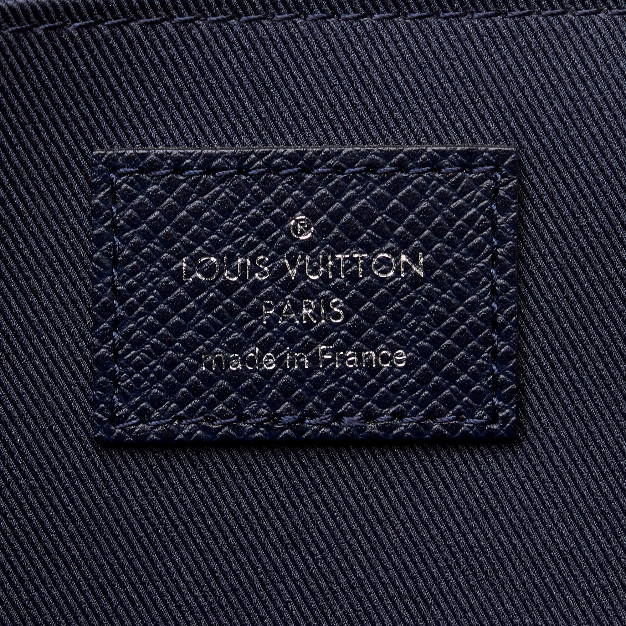 Louis Vuitton Monogram Cobalt Pochette Jour GM (SHG-Q1ORAR)