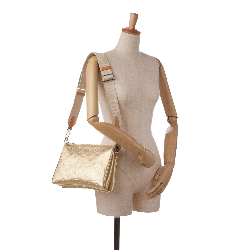 Louis Vuitton Monogram Coussin PM (SHG-eFaZ1V)