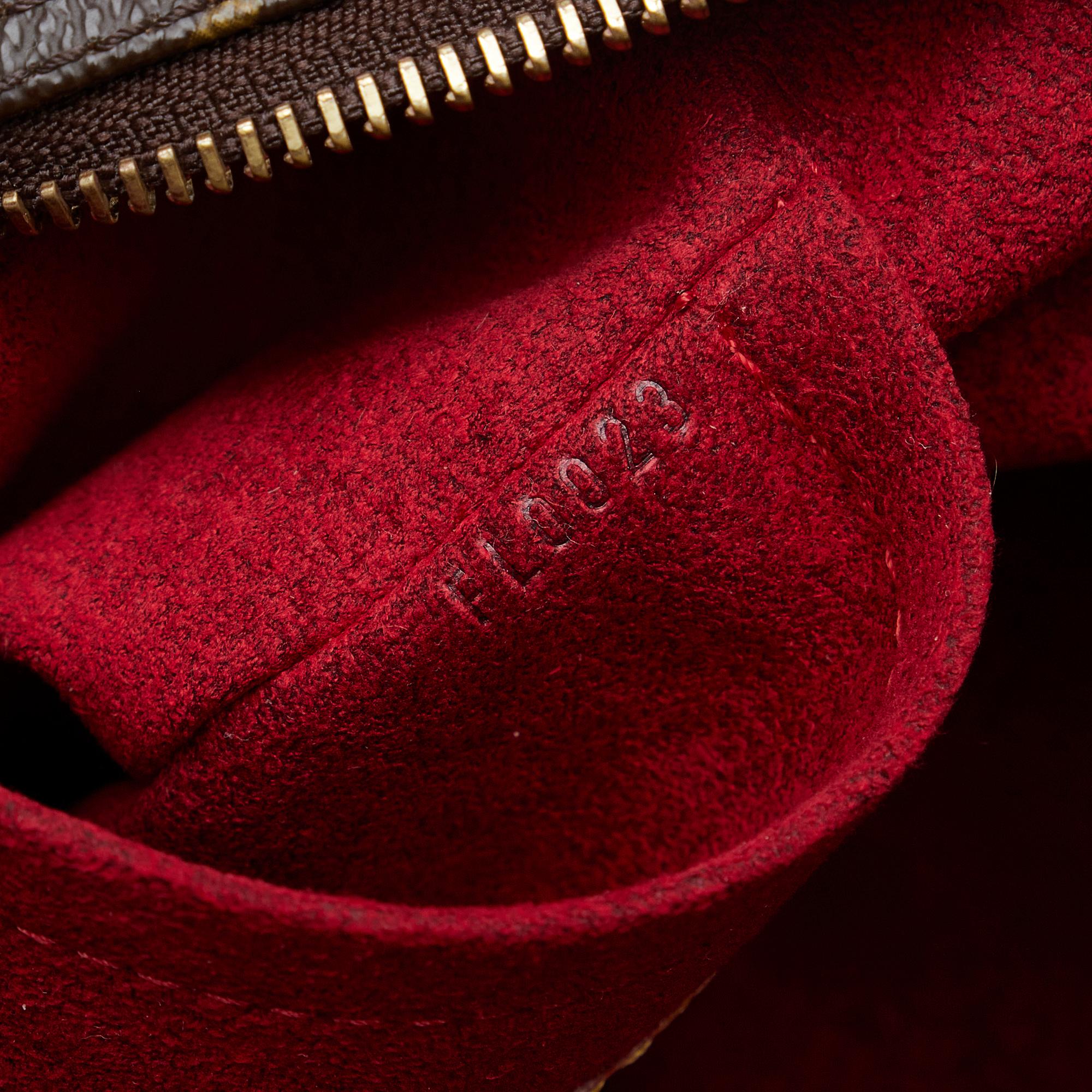Louis Vuitton Monogram Croissant MM (SHG-LsrsMd)