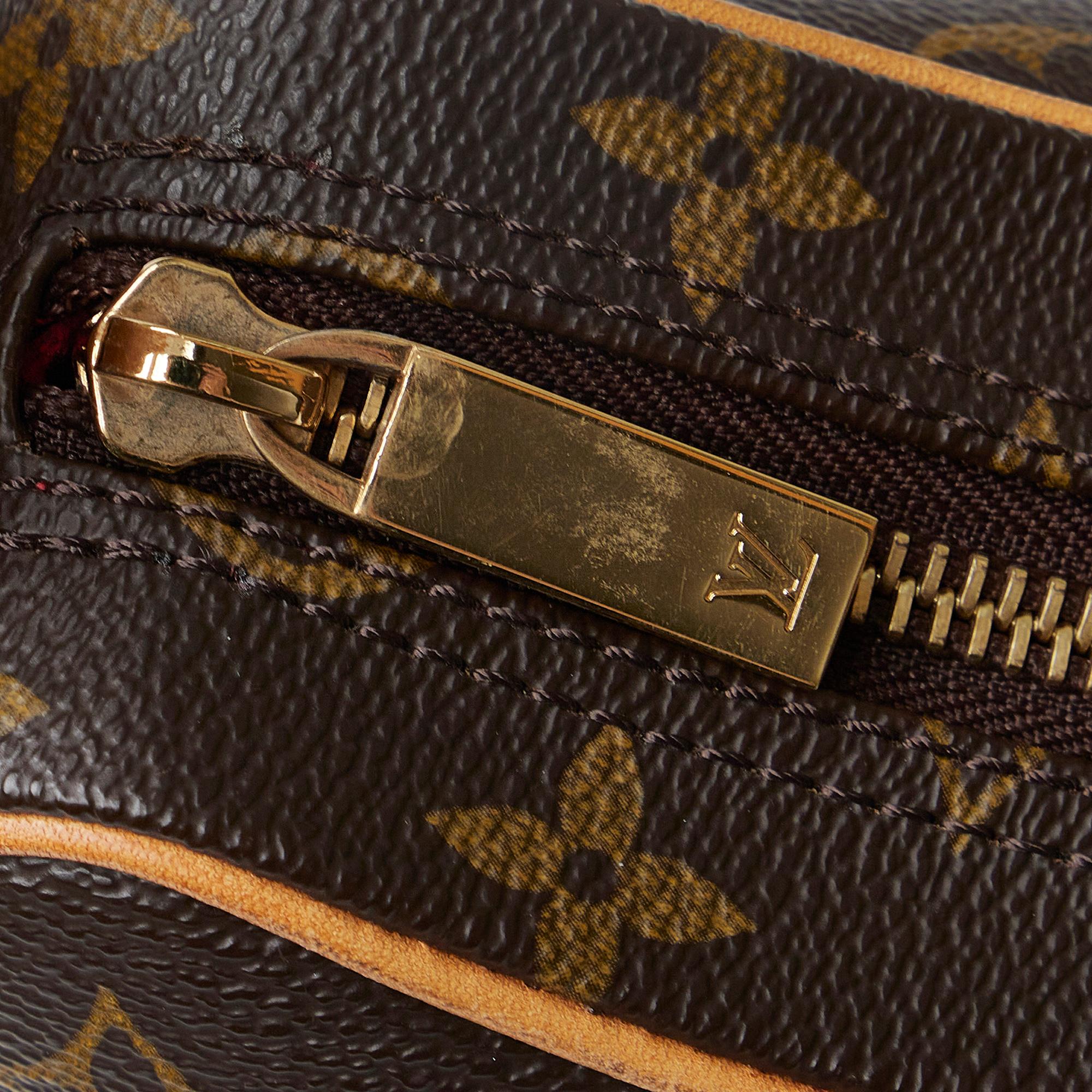 Louis Vuitton Monogram Croissant MM (SHG-LsrsMd)