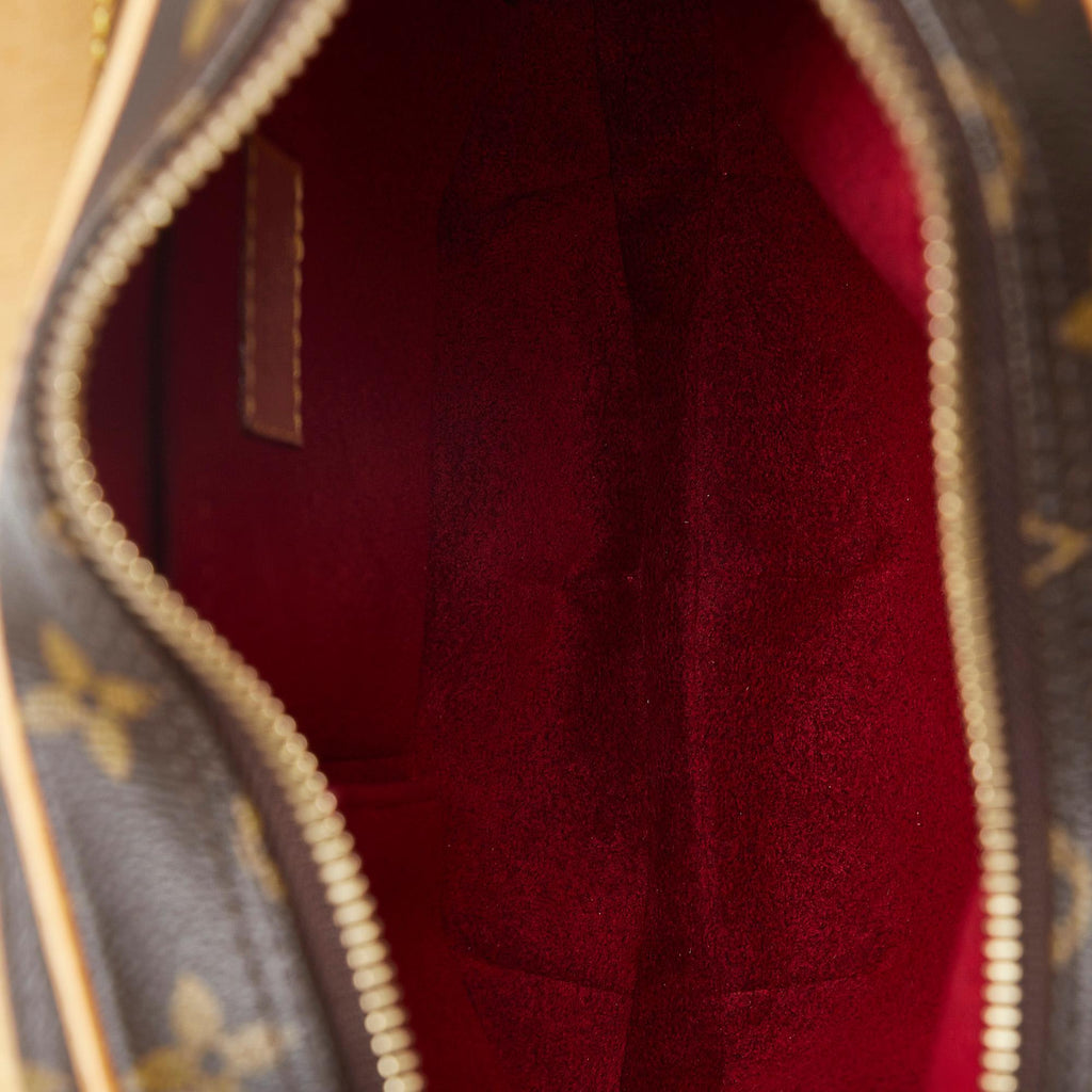 Louis Vuitton Monogram Croissant MM (SHG-LsrsMd)