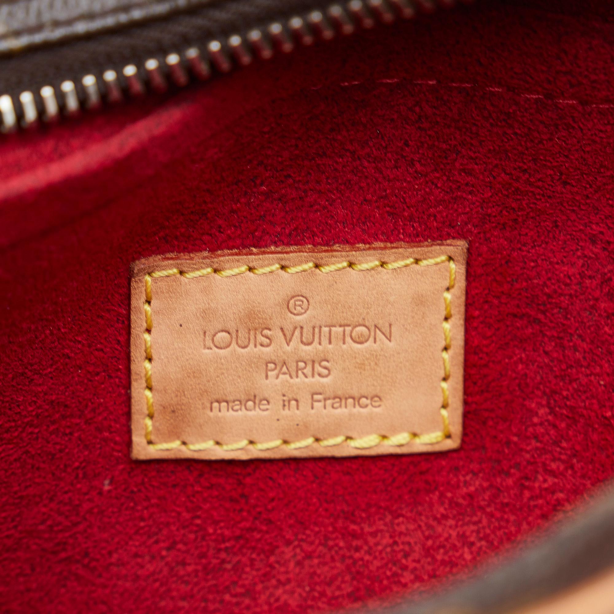 Louis Vuitton Monogram Croissant MM (SHG-ko08PO)