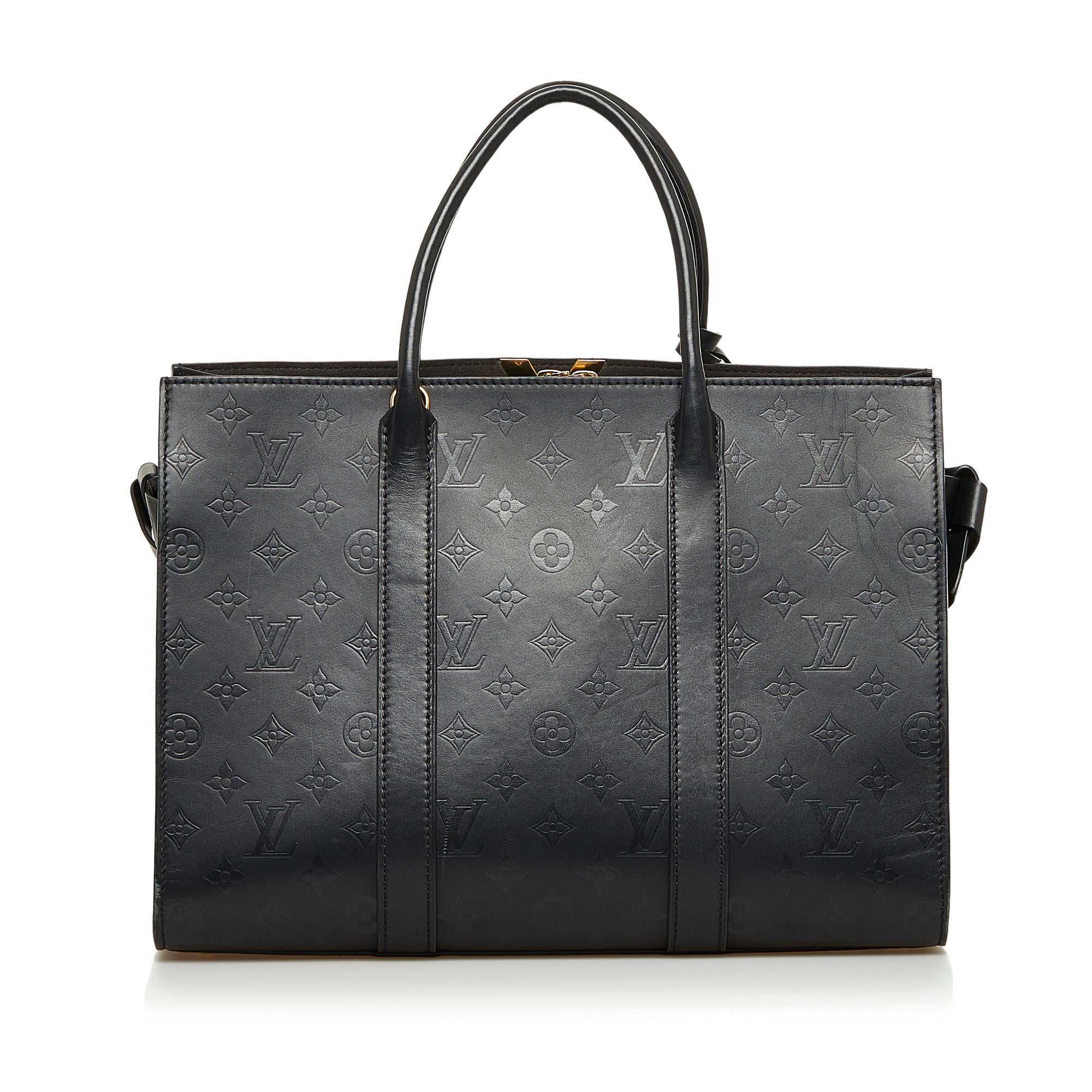 Louis Vuitton Monogram Cuir Plume Very MM Tote (SHG-7wQuXp)