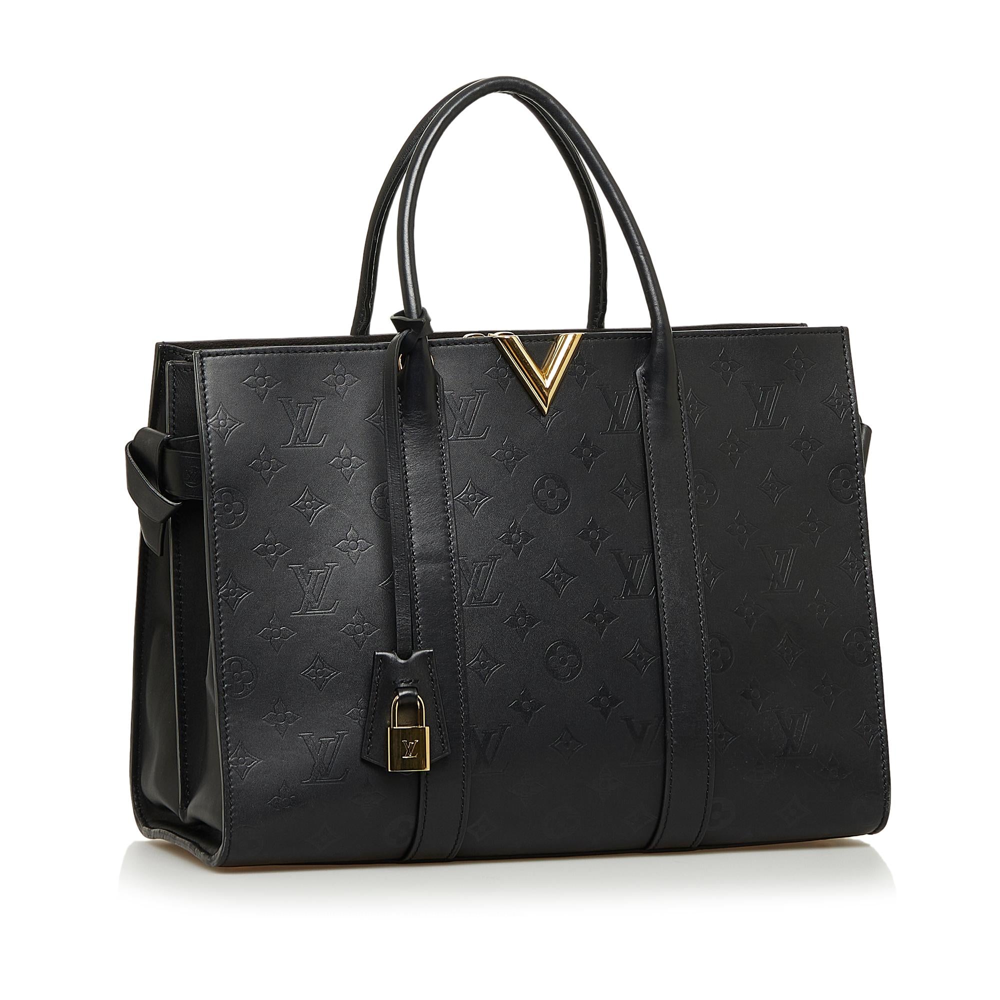 Louis Vuitton Monogram Cuir Plume Very MM Tote (SHG-7wQuXp)